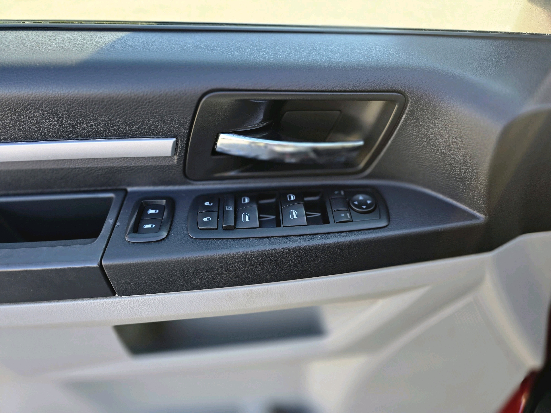 /moryaautosltd/2010-Dodge-GrandCaravan-7182228920941245.jpg