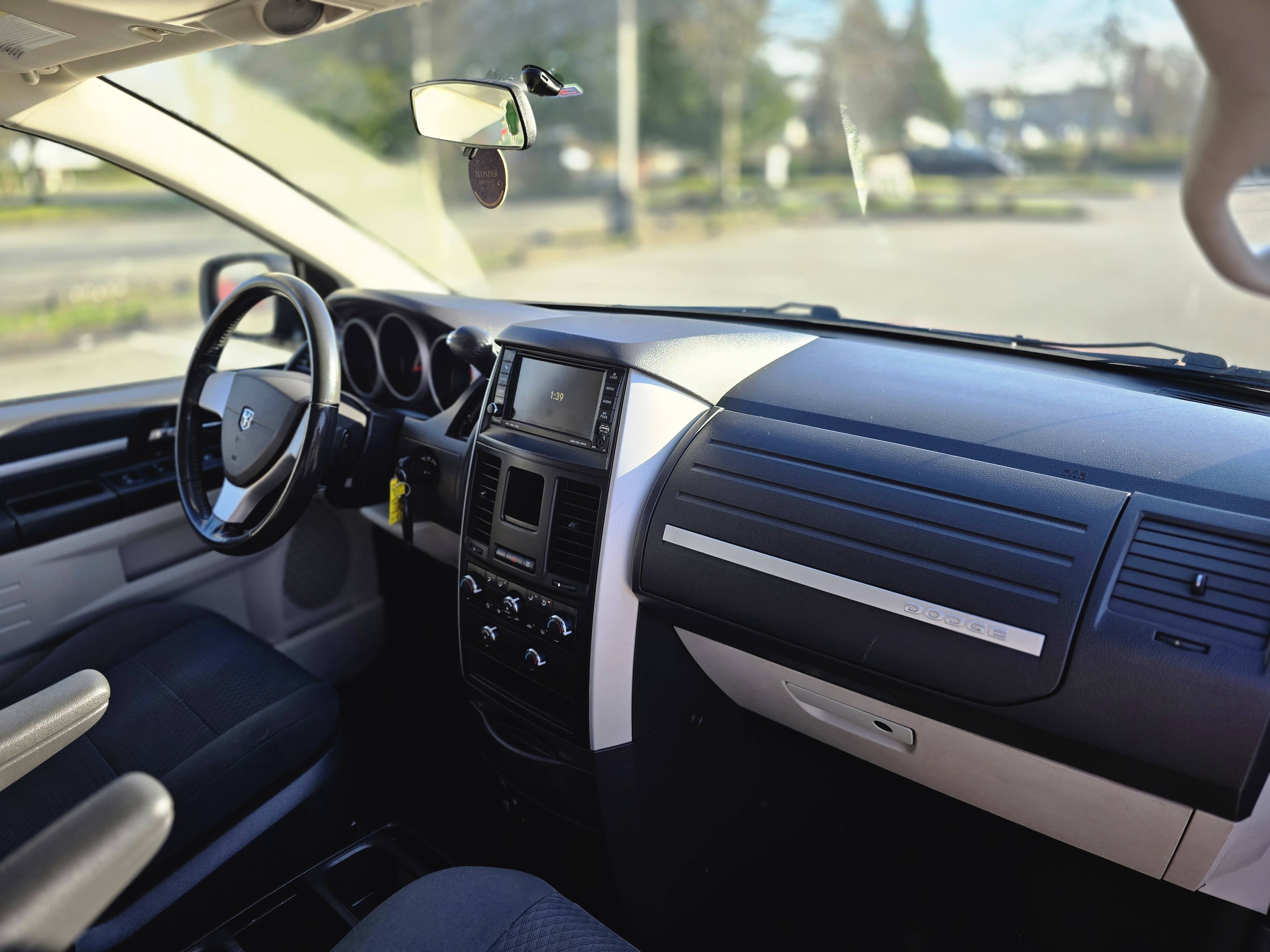 /moryaautosltd/2010-Dodge-GrandCaravan-8558482006758077.jpg