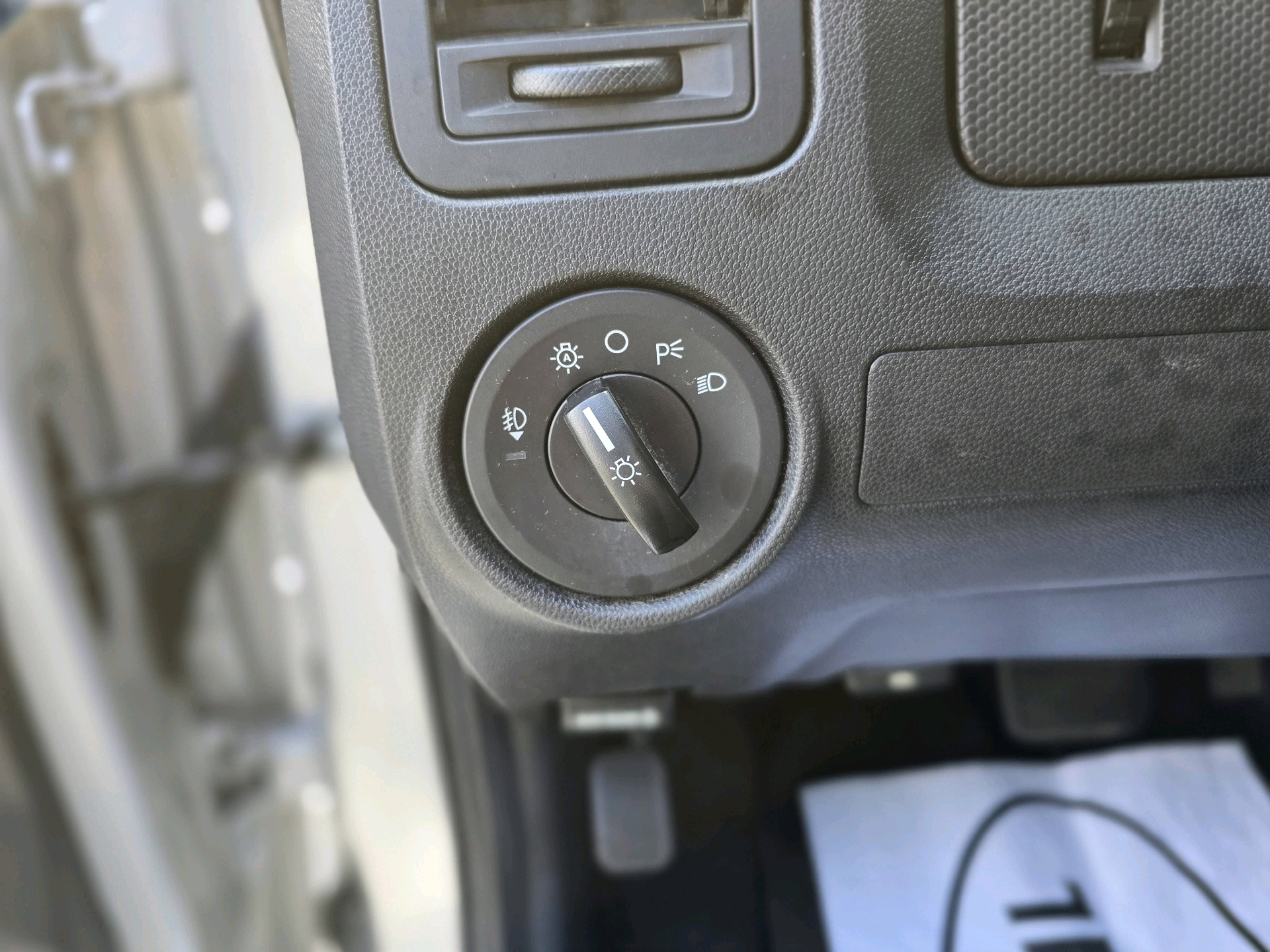 /moryaautosltd/2010-Ford-Escape-2534792547302911.jpg
