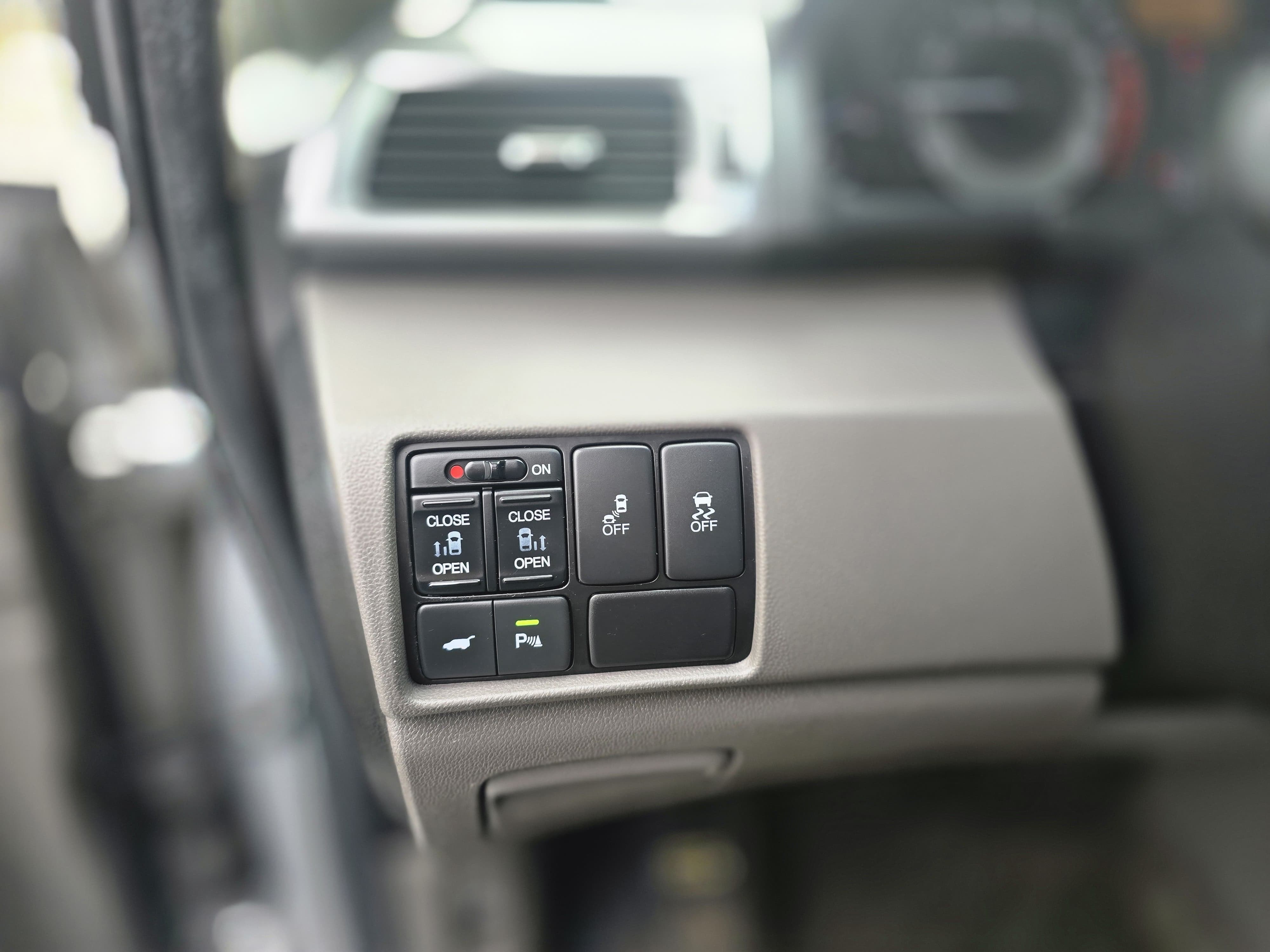 /moryaautosltd/2011-Honda-Odyssey-020945126847136564.jpg