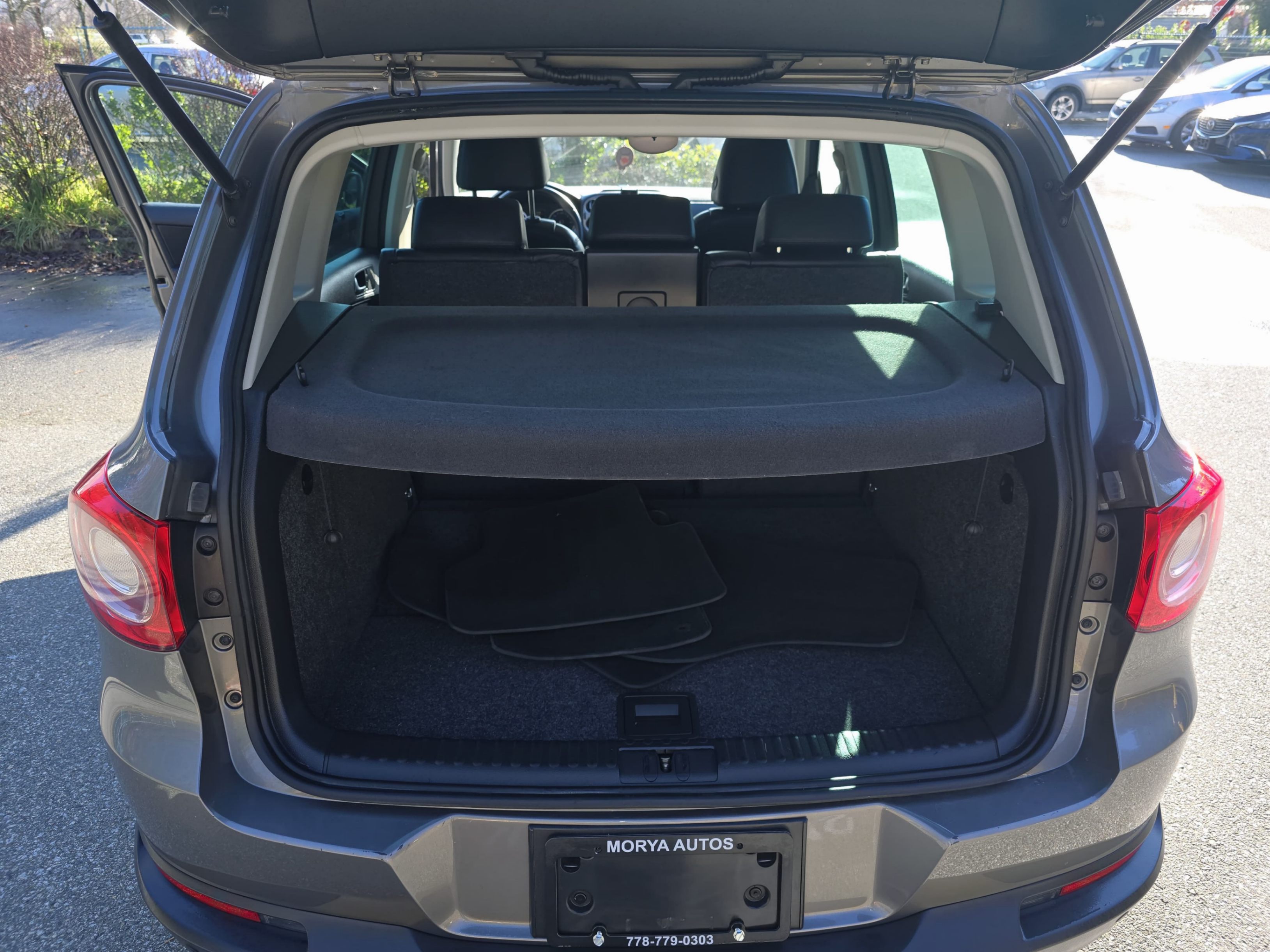 /moryaautosltd/2011-Volkswagen-Tiguan-1822017915334575.jpg