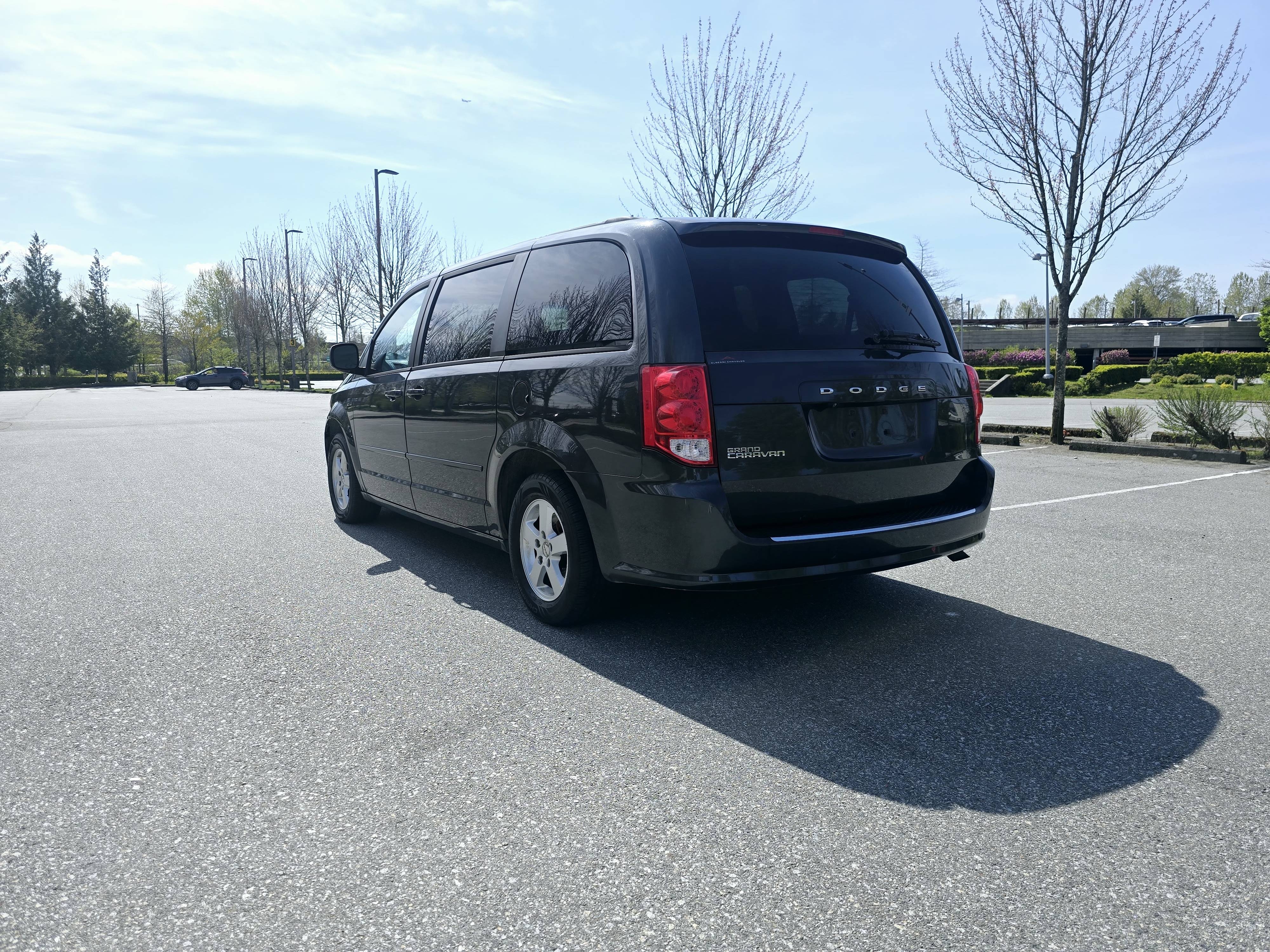 /moryaautosltd/2012-Dodge-GrandCaravan-3852987793049445.jpg