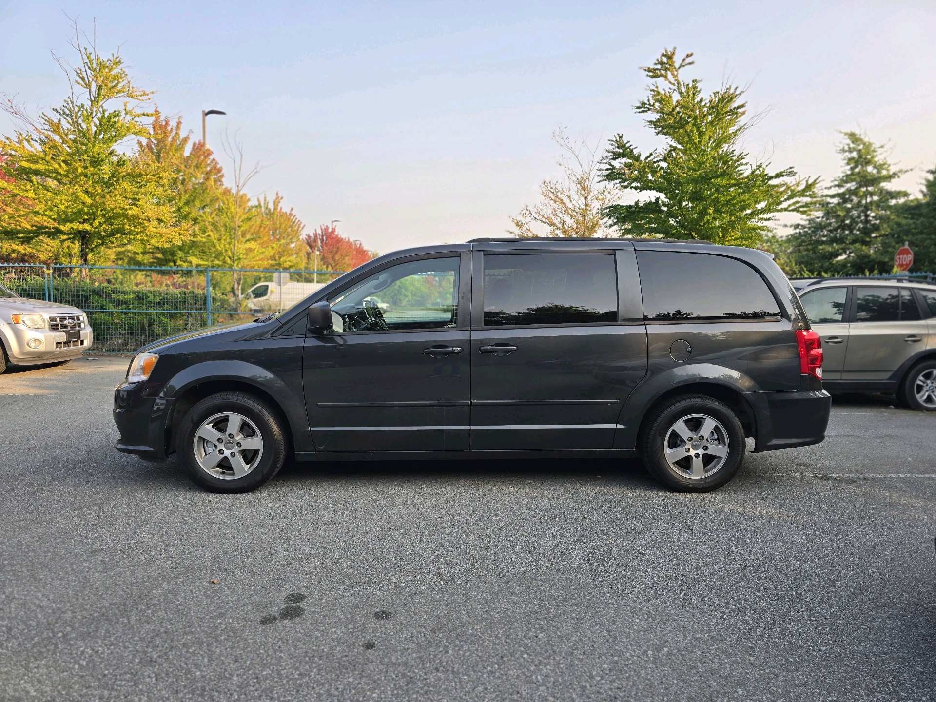 /moryaautosltd/2012-Dodge-GrandCaravan-5474992372483165.jpg
