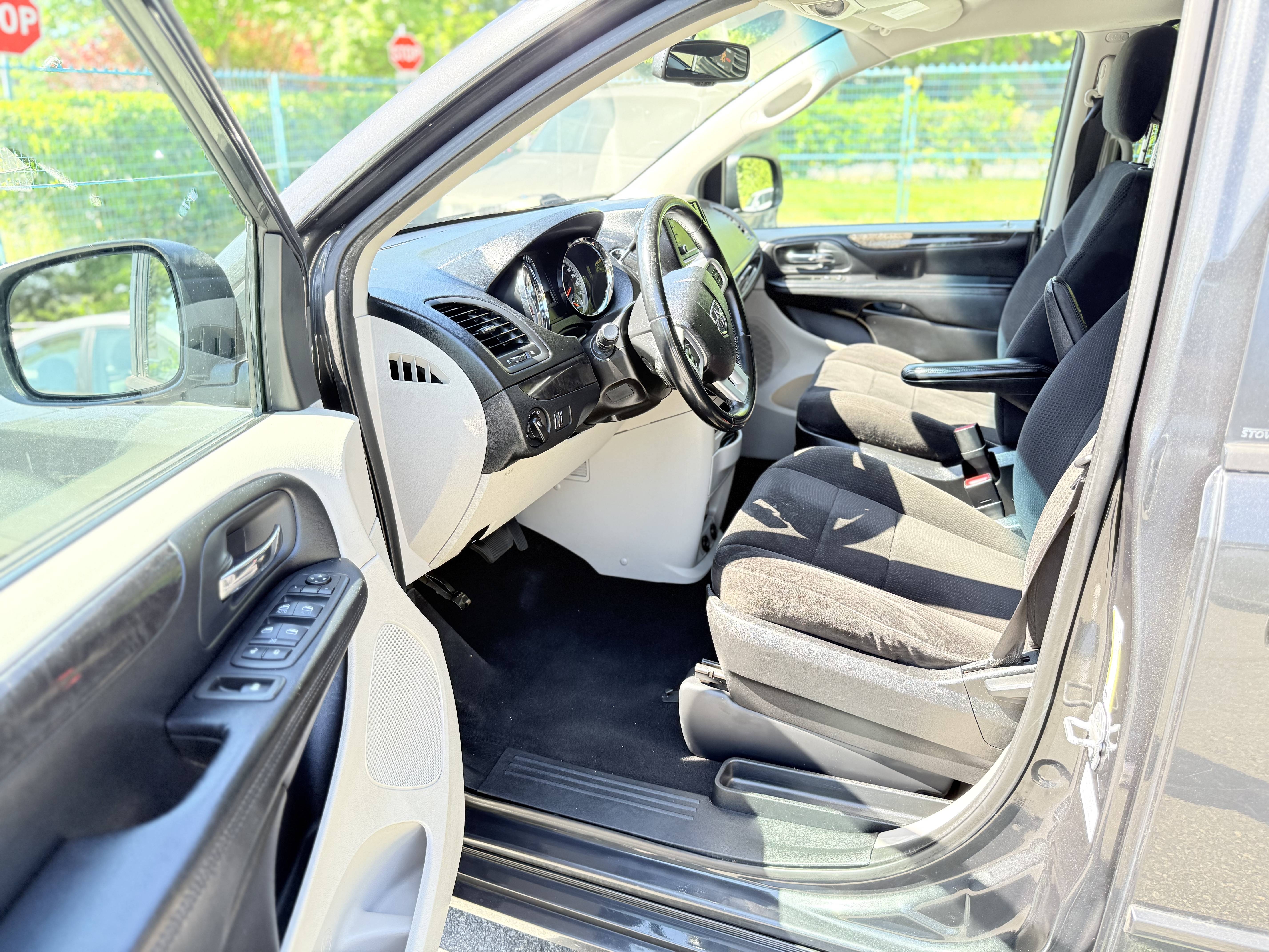 /moryaautosltd/2012-Dodge-GrandCaravan-9489314892575089.jpg