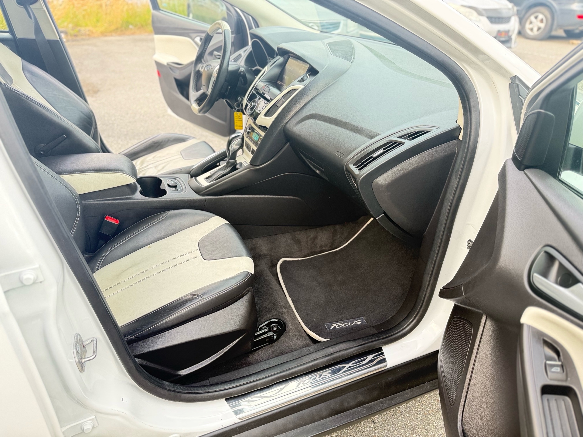 /moryaautosltd/2012-Ford-Focus-9712958829248937.jpg
