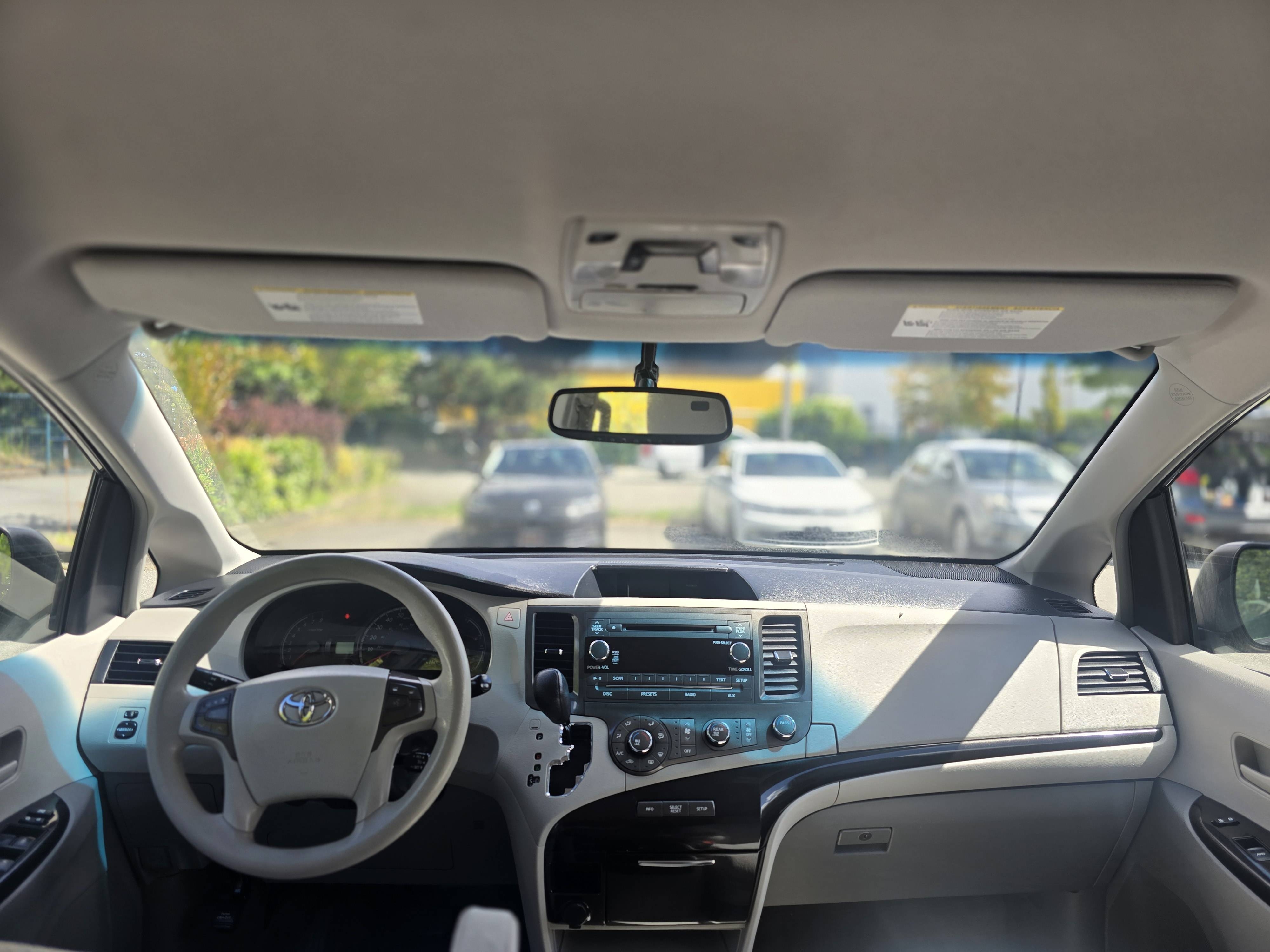 /moryaautosltd/2012-Toyota-Sienna-3625947308538542.jpg