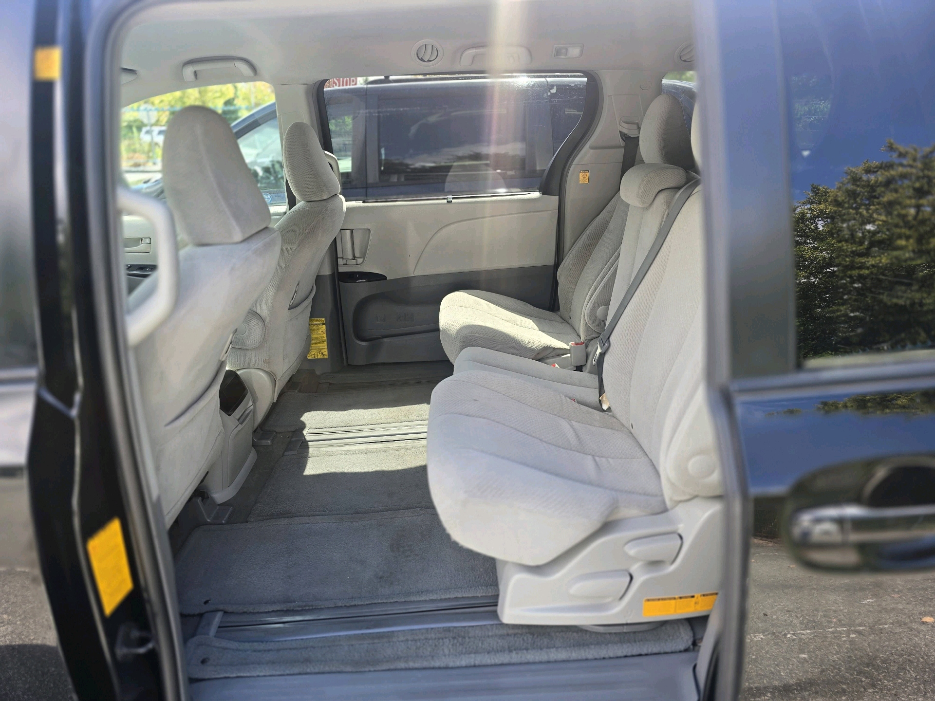 /moryaautosltd/2012-Toyota-Sienna-831371997798009.jpg