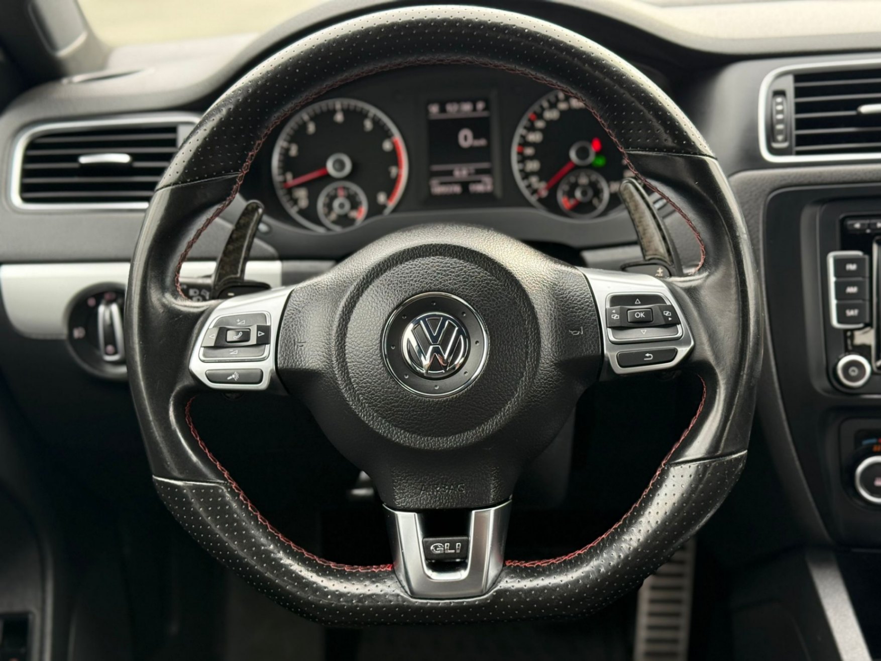 /moryaautosltd/2012-Volkswagen-JettaGLI-3659628777013957.jpg