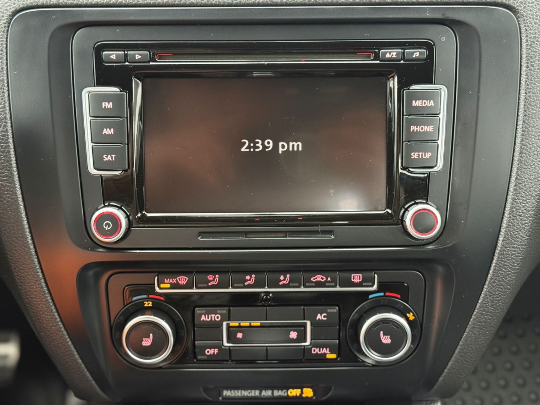 /moryaautosltd/2012-Volkswagen-JettaGLI-9286207967044136.jpg