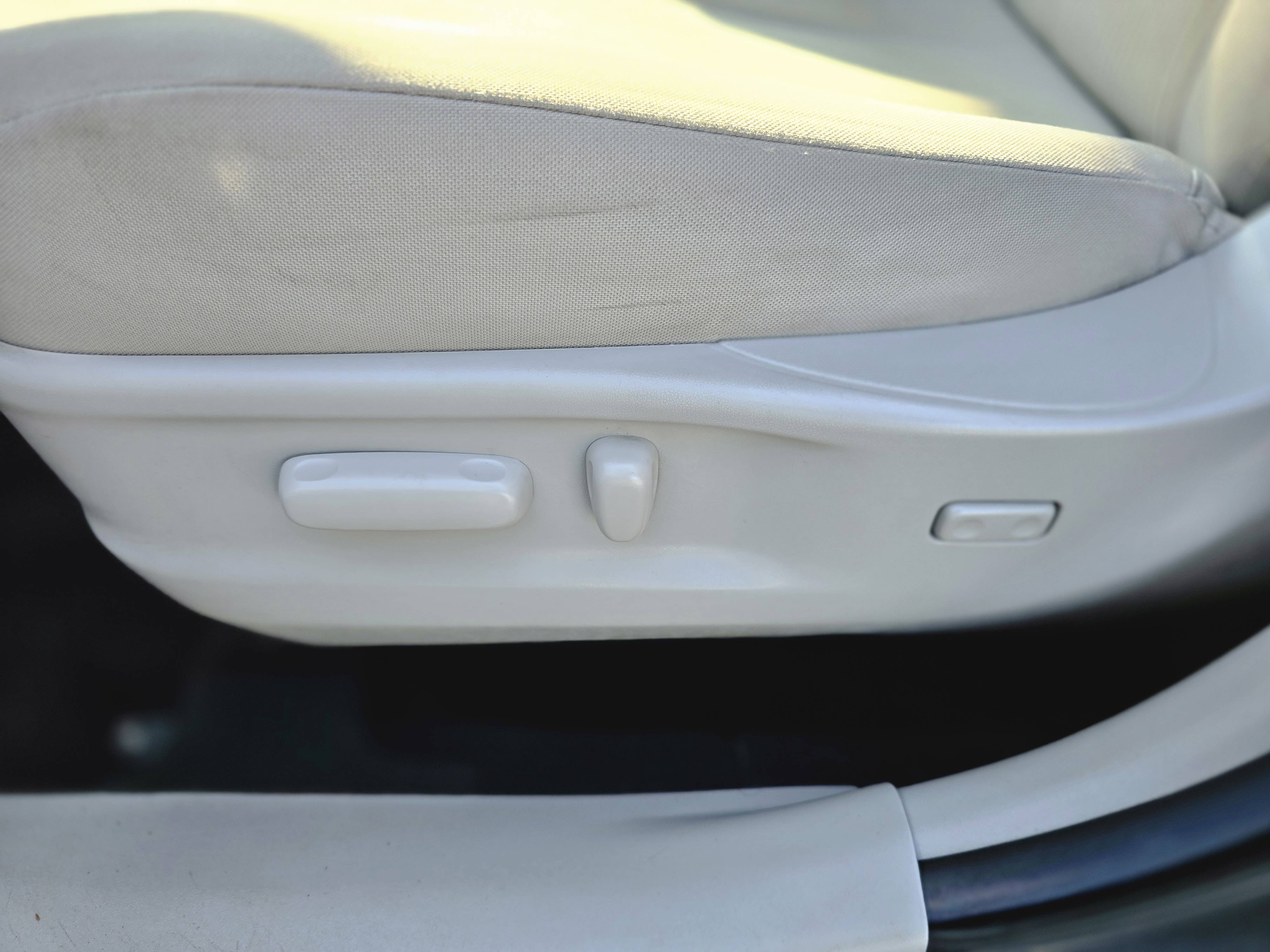 /moryaautosltd/2013-Toyota-Venza-14149897890546947.jpg