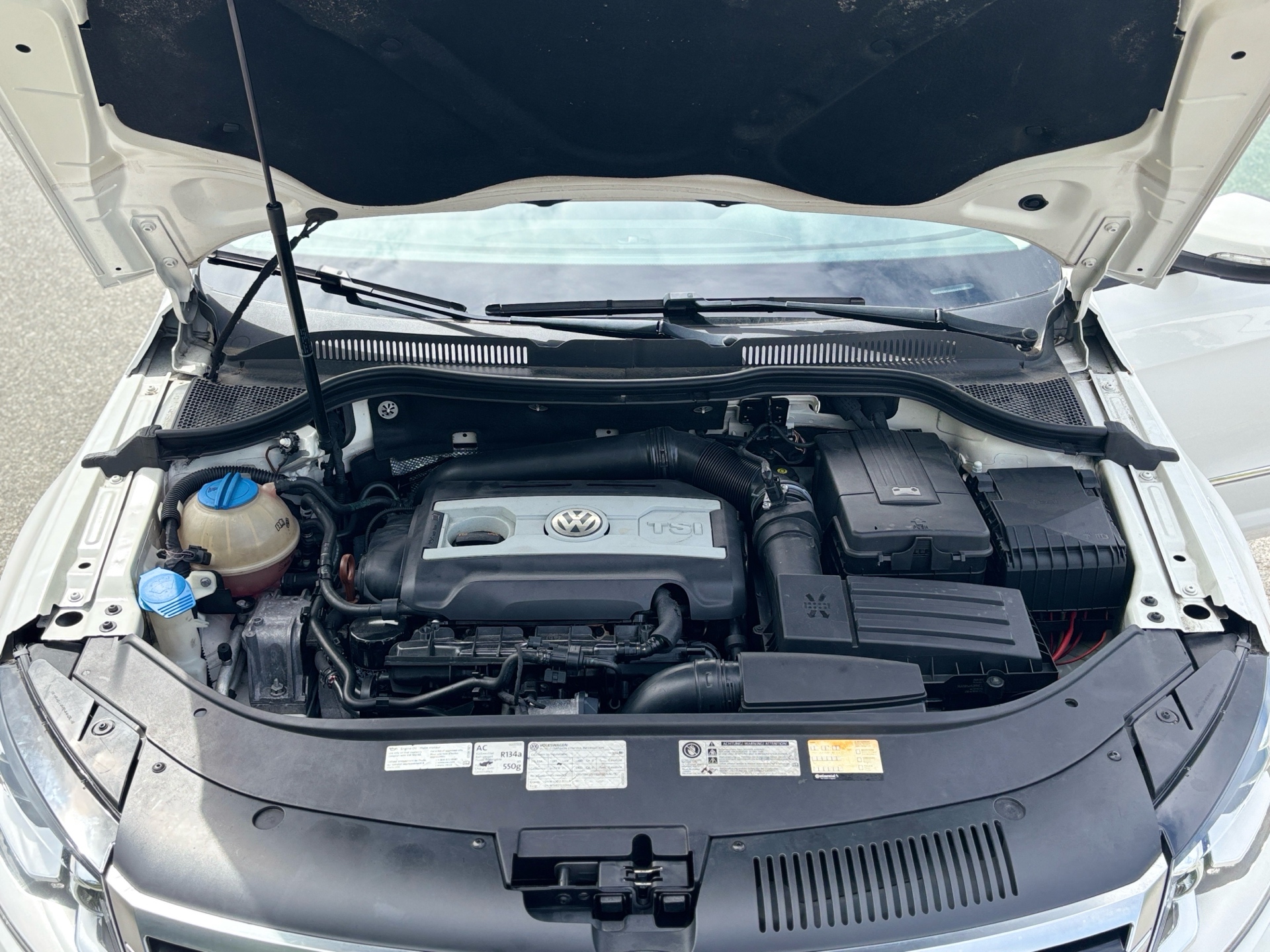 /moryaautosltd/2013-Volkswagen-CC-9570818179109701.jpg