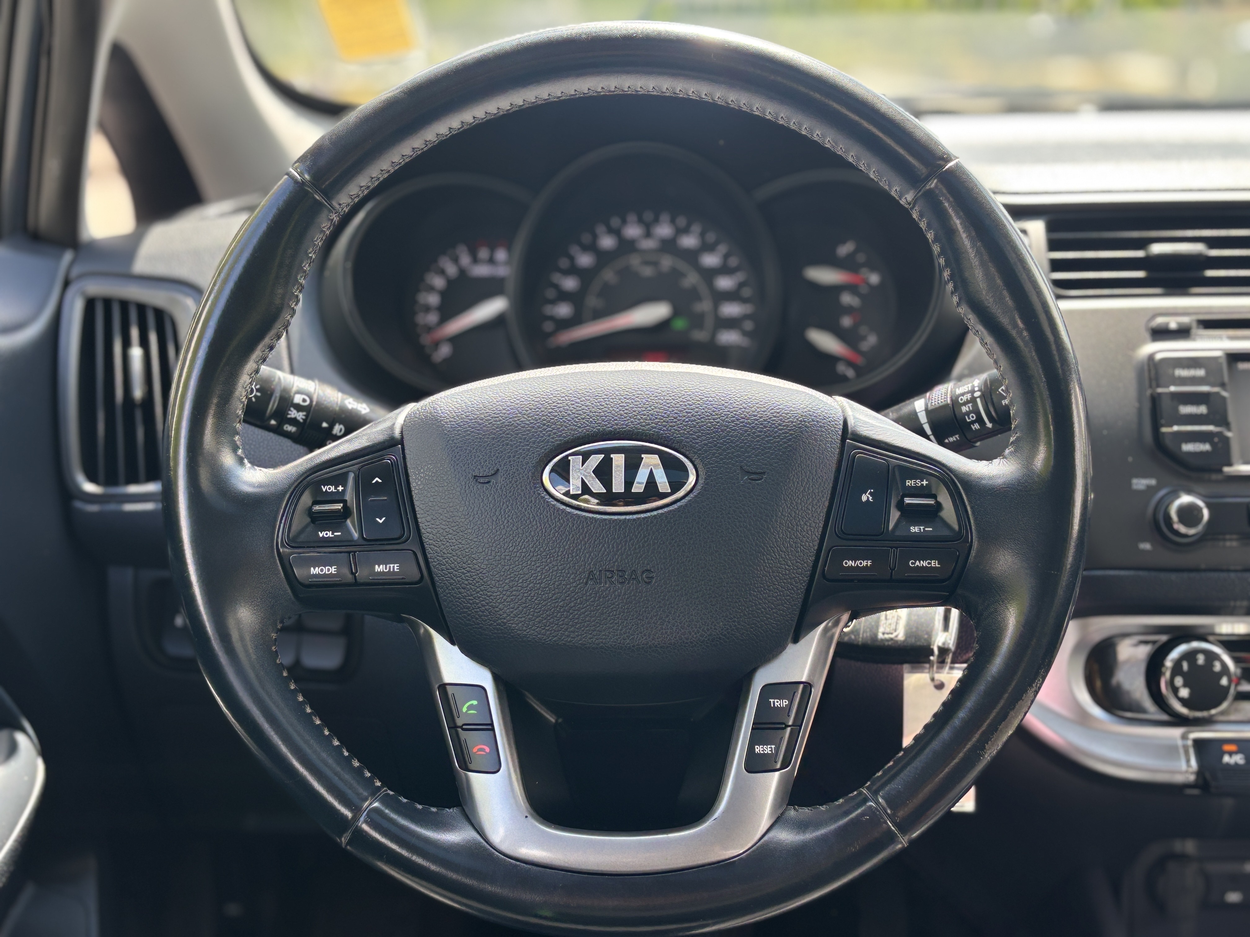 /moryaautosltd/2014-Kia-Rio-589580665805741.jpg