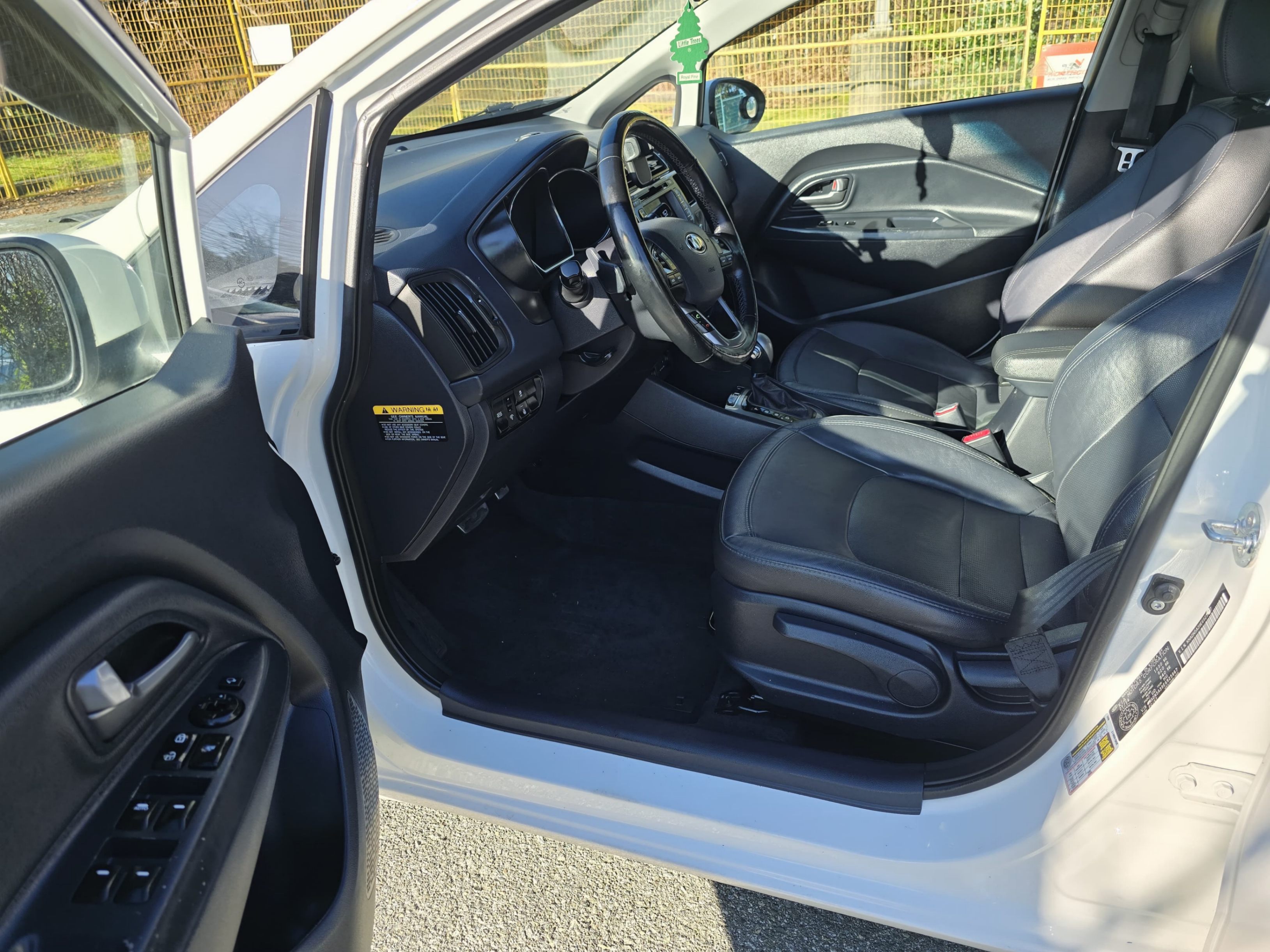 /moryaautosltd/2014-Kia-Rio-8024112801702425.jpg