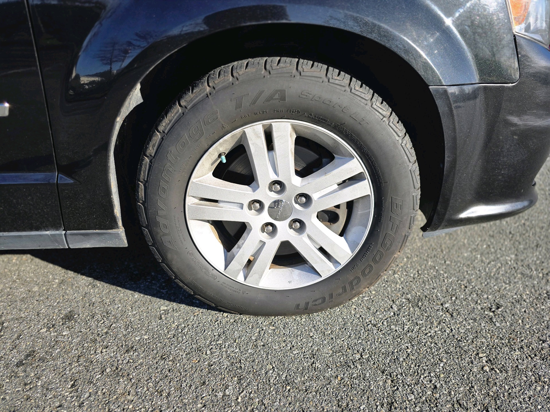 /moryaautosltd/2015-Dodge-GrandCaravan-020906558700494626.jpg