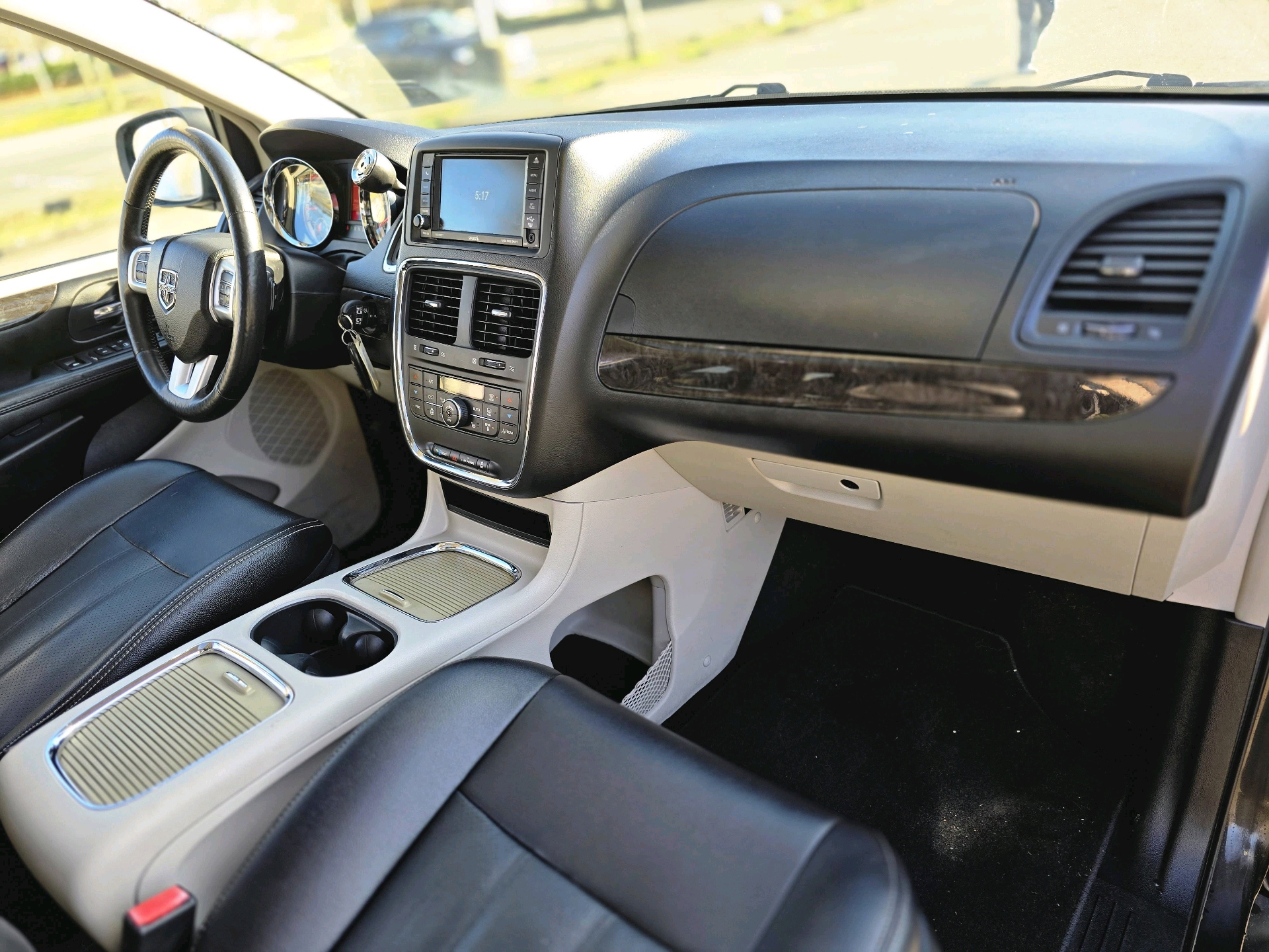 /moryaautosltd/2015-Dodge-GrandCaravan-7512216532180431.jpg