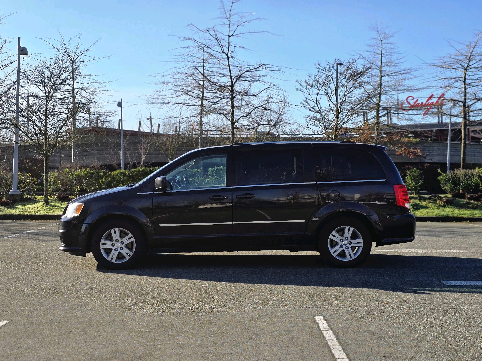 /moryaautosltd/2015-Dodge-GrandCaravan-9753944090699298.jpg