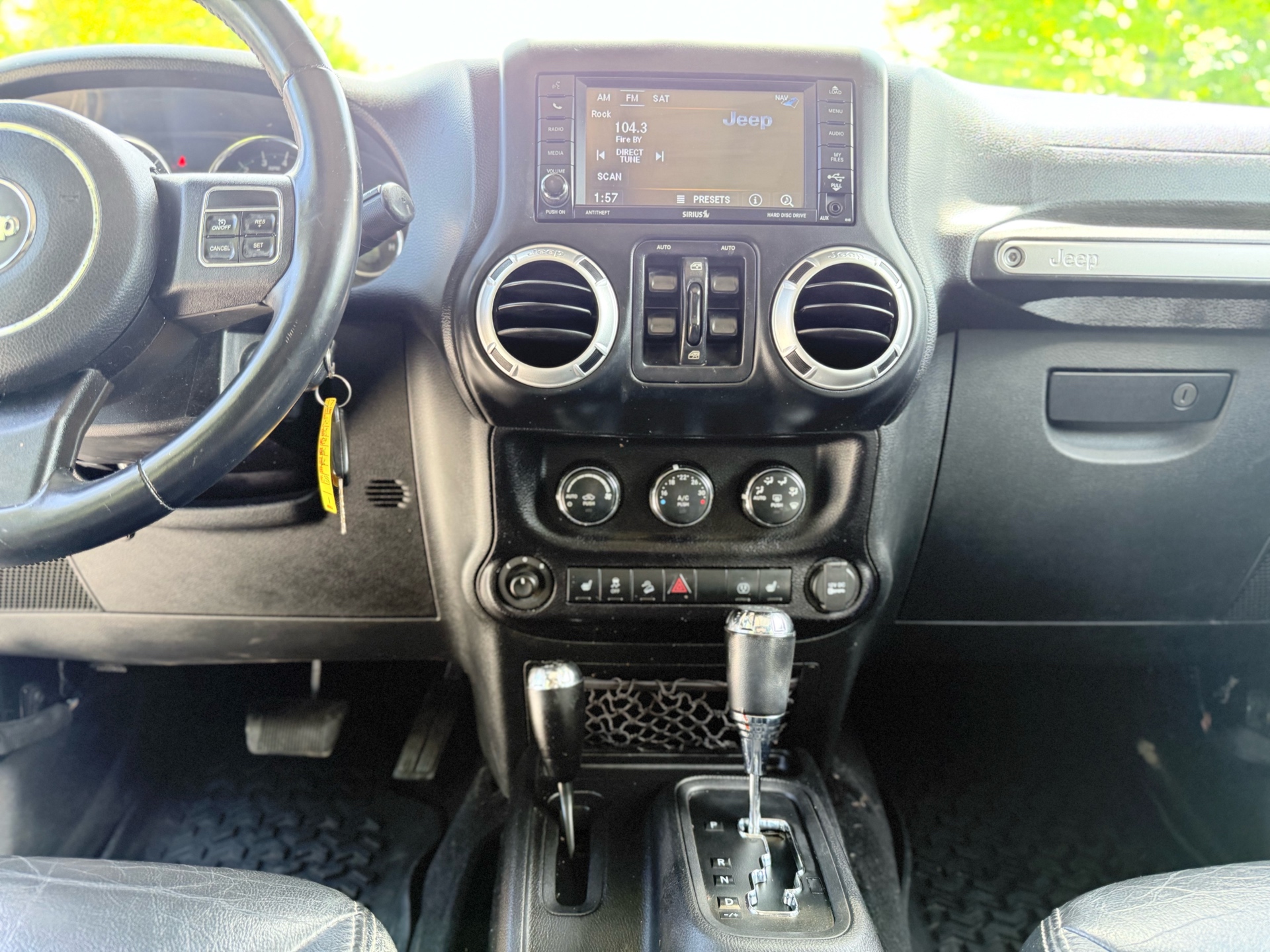 /moryaautosltd/2015-Jeep-WranglerUnlimited-131427238656197.jpg