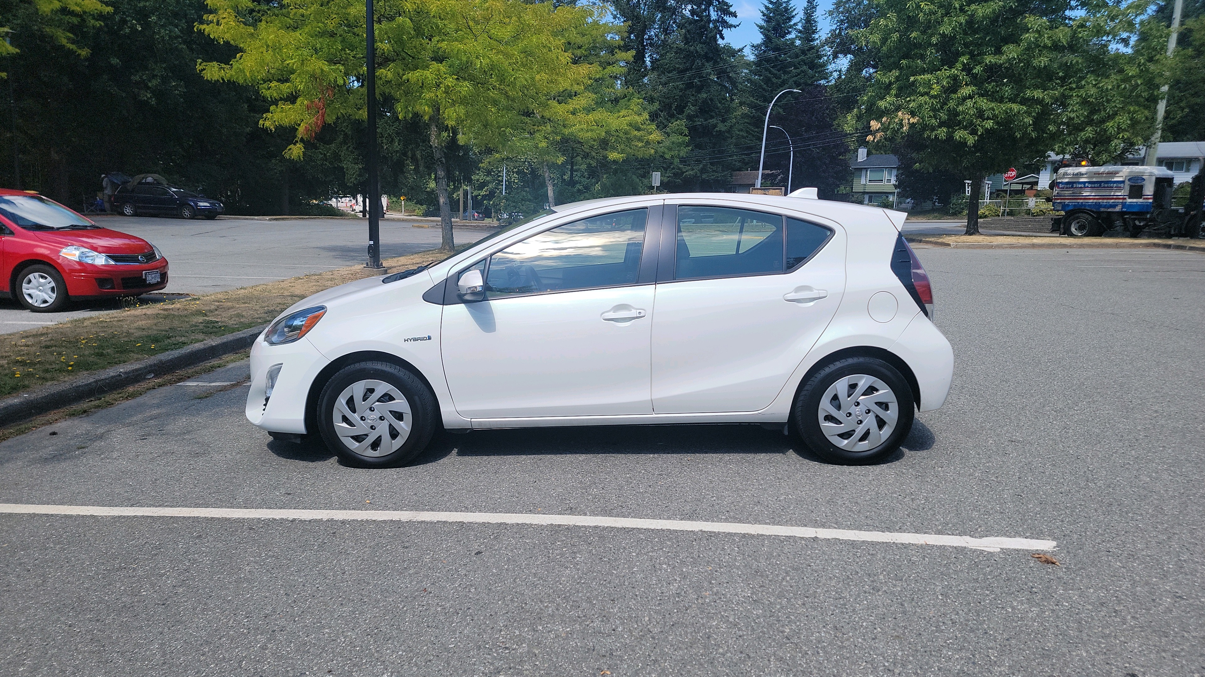 /moryaautosltd/2016-Toyota-Priusc-2253105380739162.jpg
