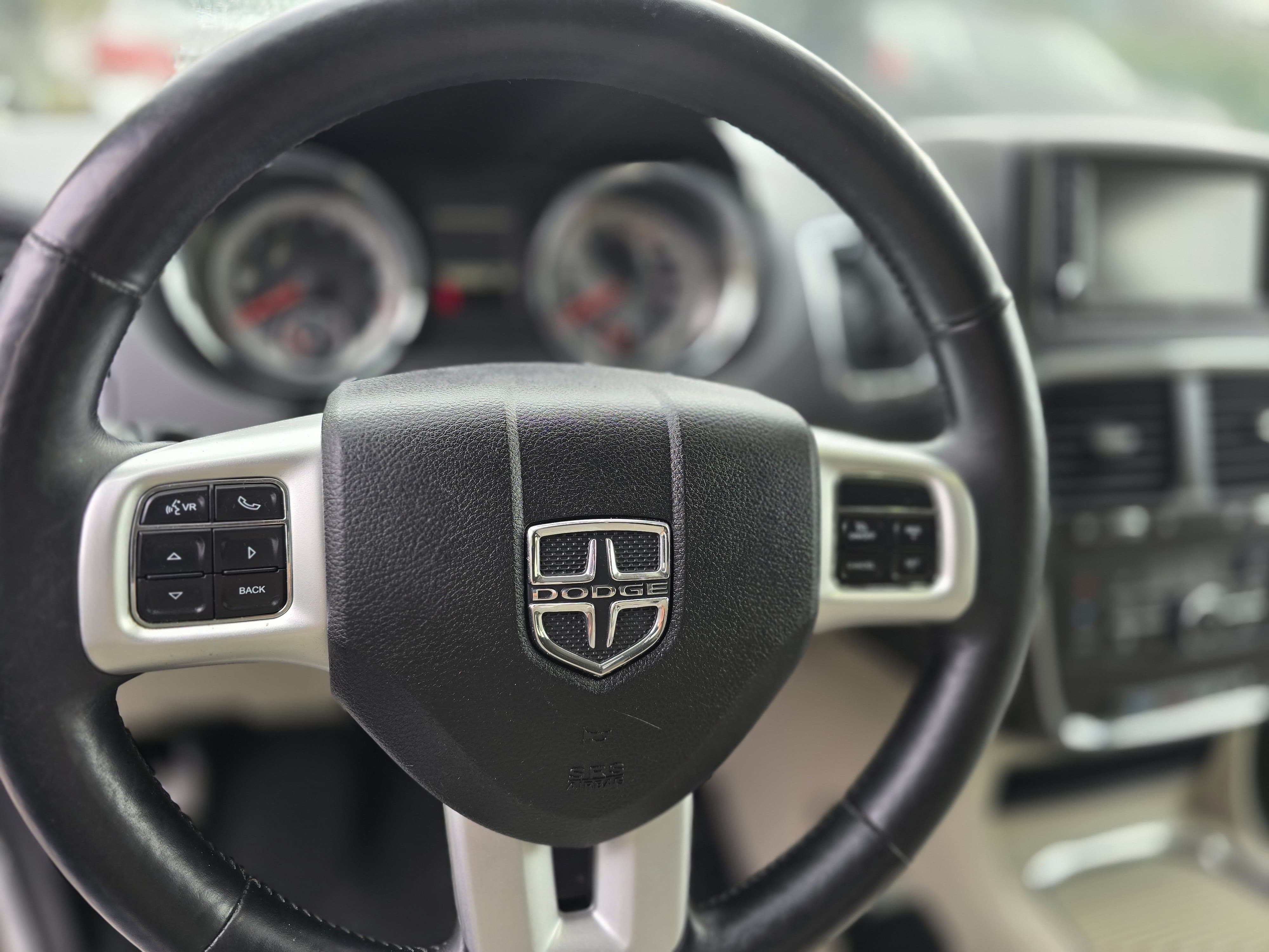 /moryaautosltd/2017-Dodge-GrandCaravan-10035874090150254.jpg