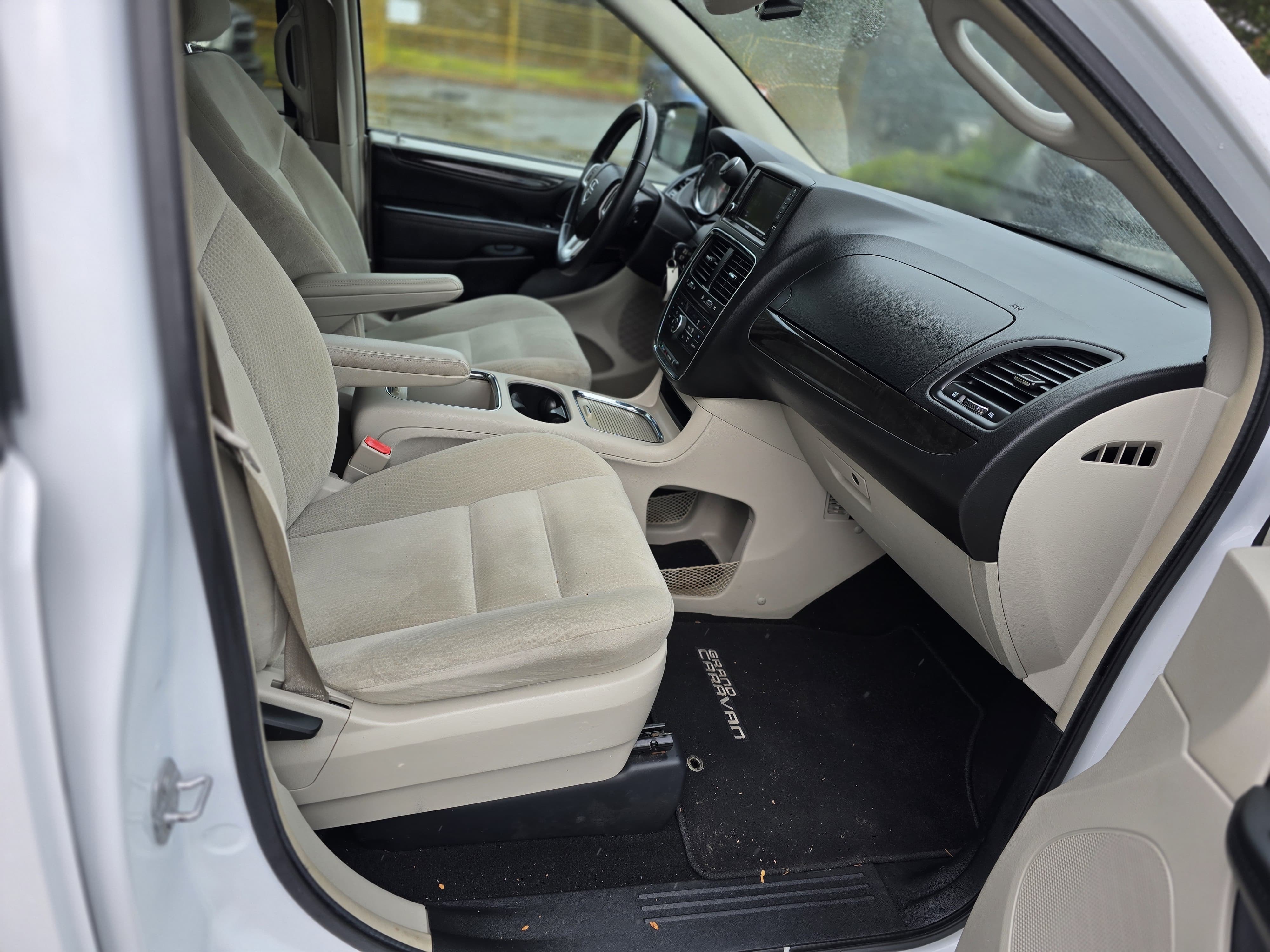 /moryaautosltd/2017-Dodge-GrandCaravan-6336286546358163.jpg