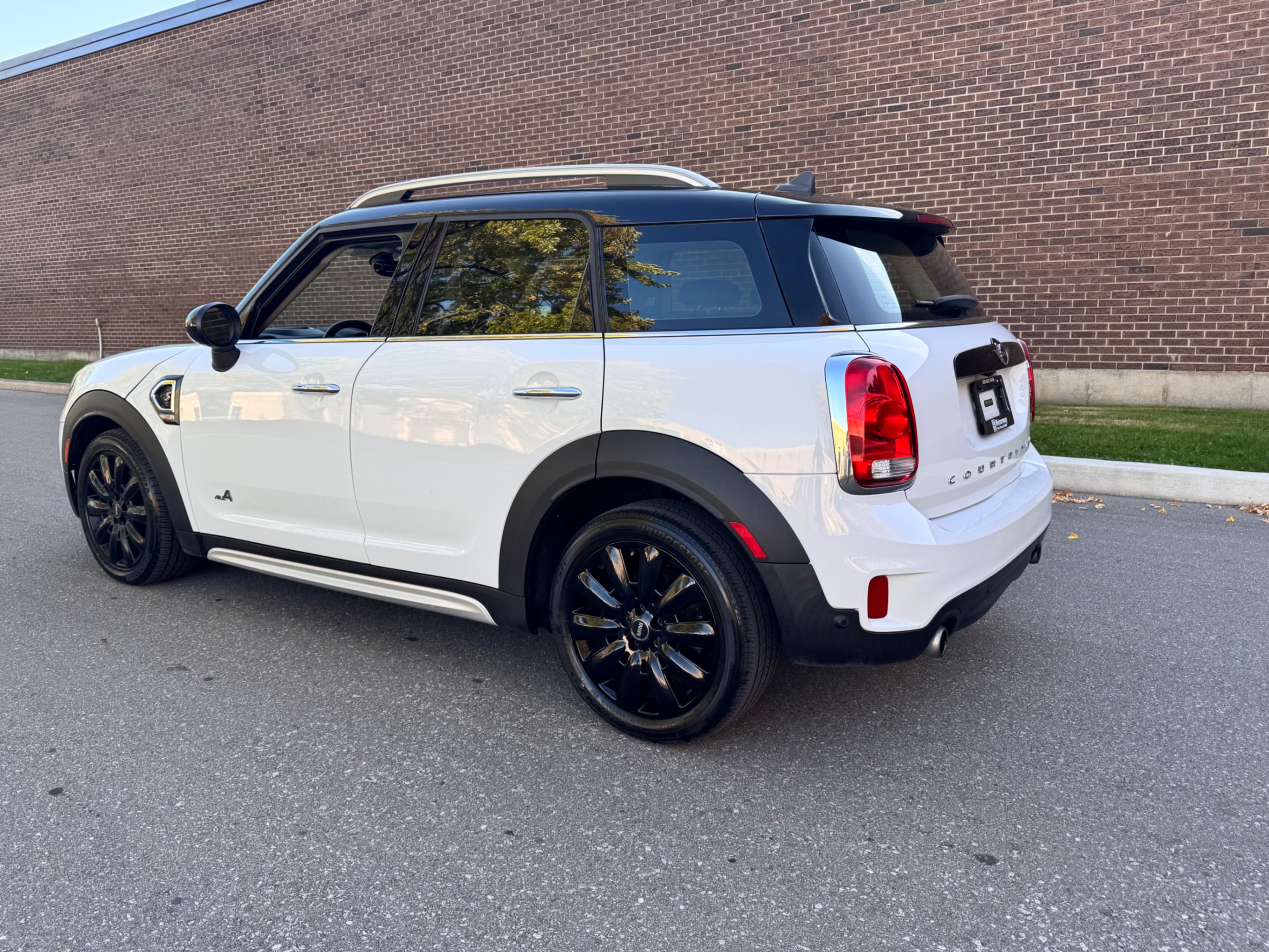/motorwayautogrouplimited/2017-MINI-CooperHardtop-7935931242682956.jpg
