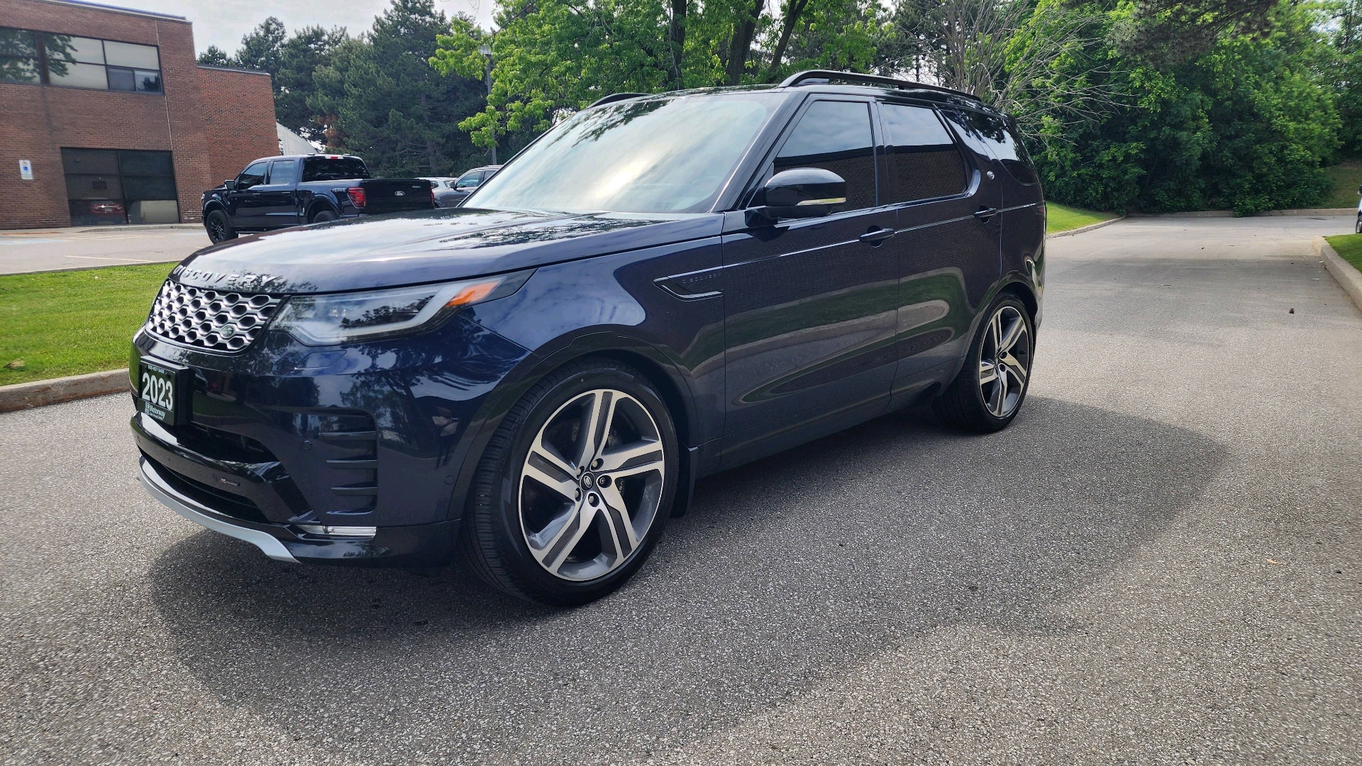 2023 Land Rover Discovery