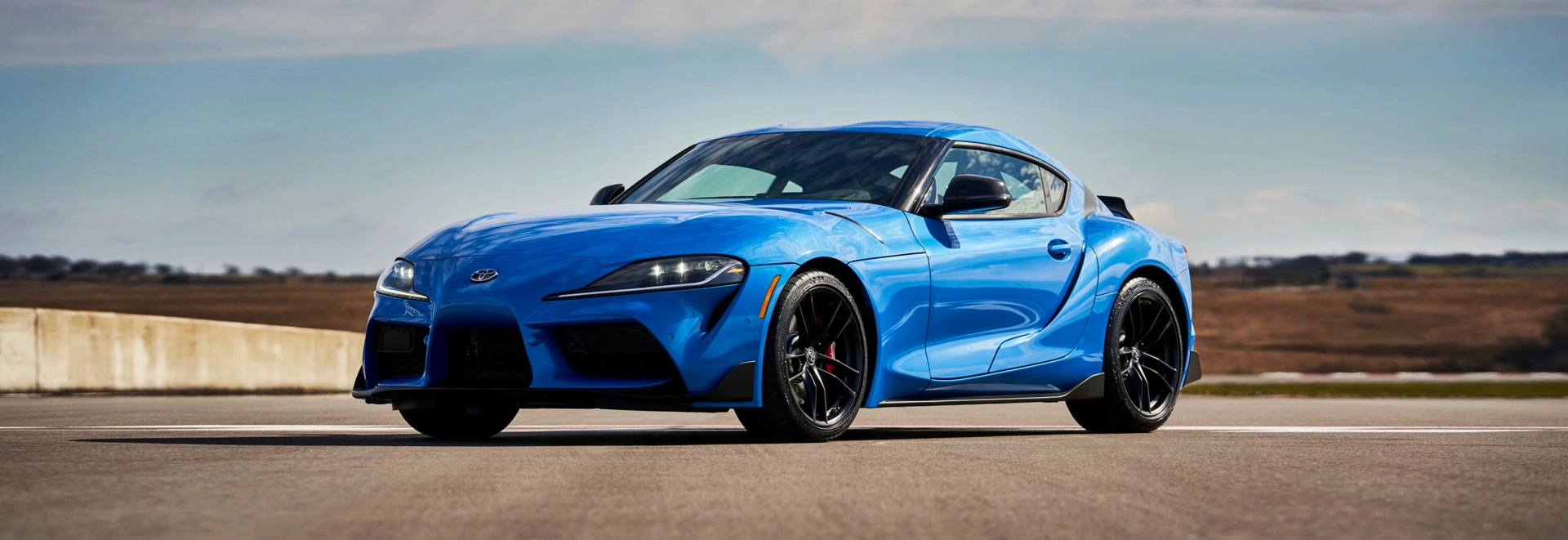 https://image123.azureedge.net/octanemotors/31910933068903624-home.webp