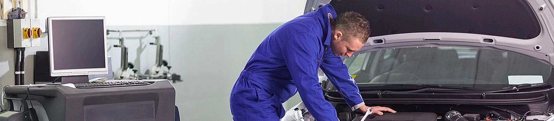 https://image123.azureedge.net/octanemotors/4498418081950668-services-center.webp