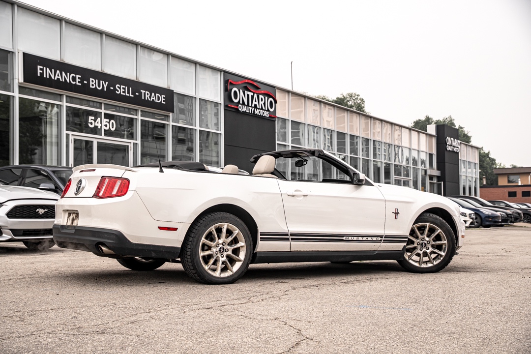 /ontarioqualitymotorsetobicoke/2010-Ford-Mustang-23328111697332043.jpg