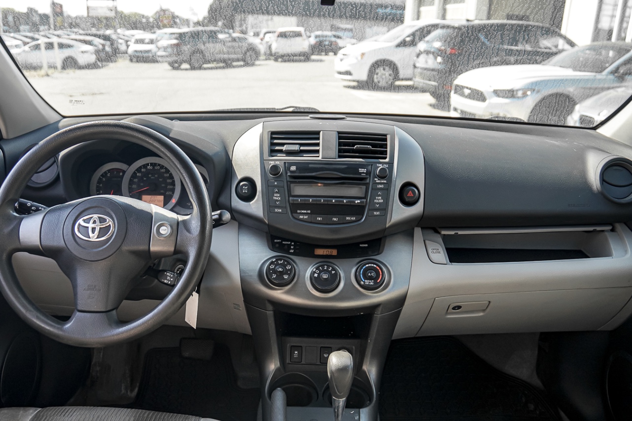 /ontarioqualitymotorsetobicoke/2010-Toyota-RAV4-5103475624062508.jpg