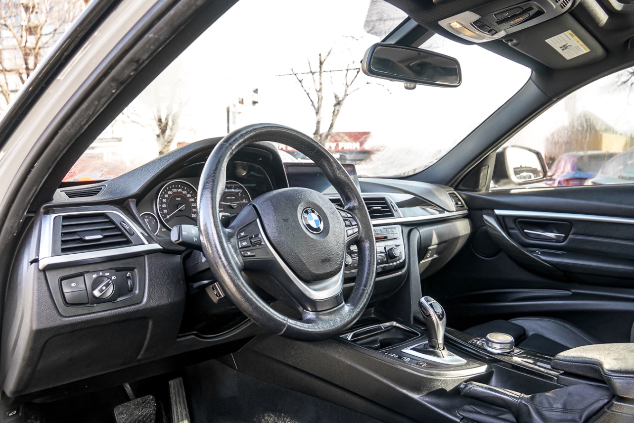 /ontarioqualitymotorsetobicoke/2017-BMW-3-Series-945062854626946.jpg