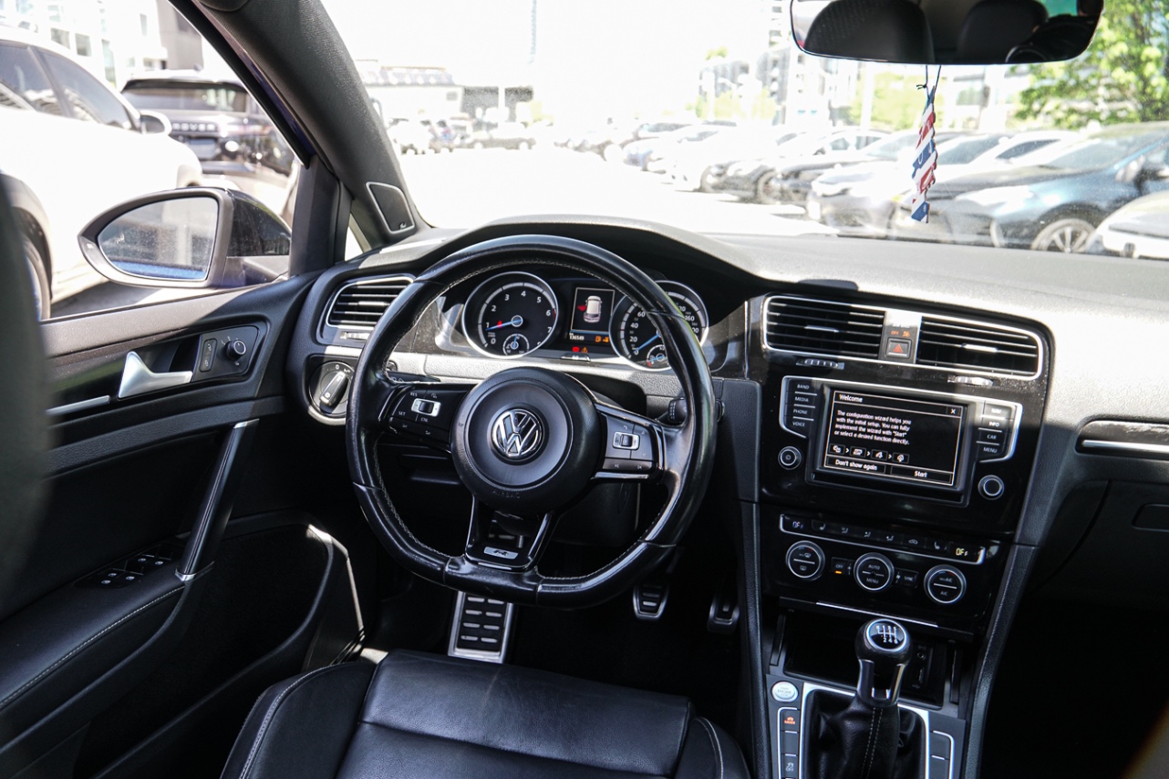 /ontarioqualitymotorsetobicoke/2017-Volkswagen-GolfR-11225636264196925.jpg