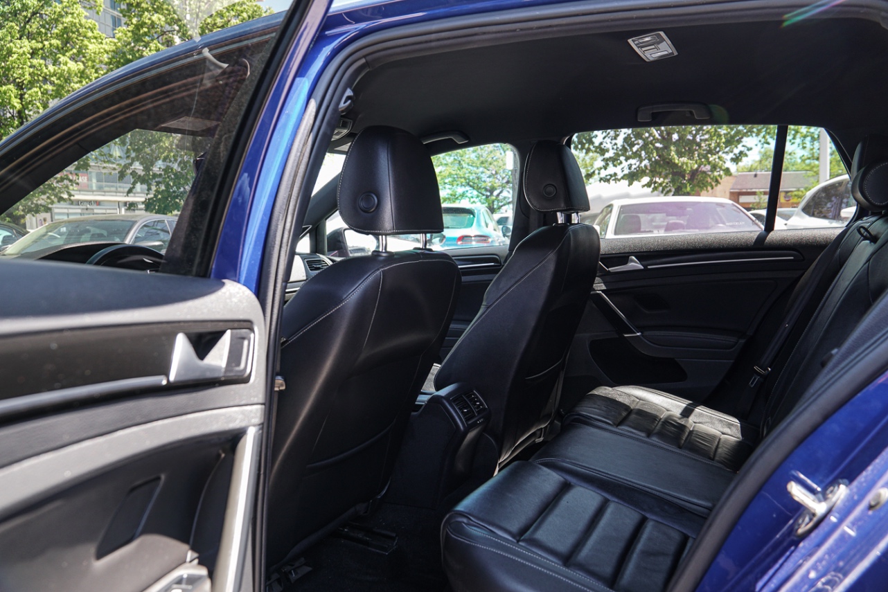 /ontarioqualitymotorsetobicoke/2017-Volkswagen-GolfR-8700535953408959.jpg