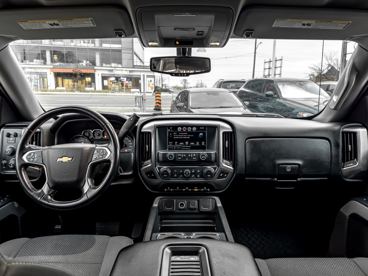 /ontarioqualitymotorsetobicoke/2018-Chevrolet-Silverado1500-9933567209539527.jpg