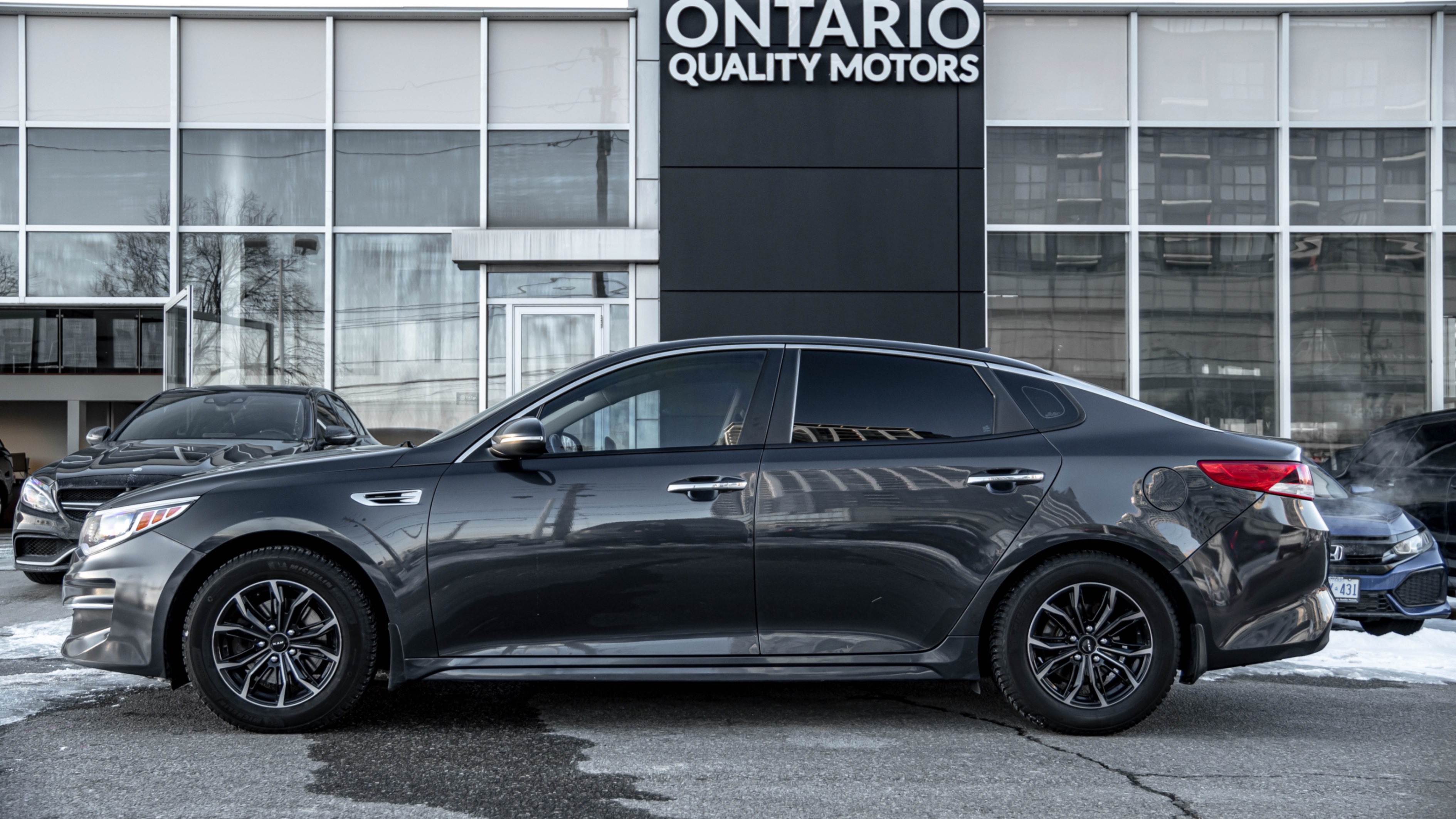/ontarioqualitymotorsetobicoke/2018-Kia-Optima-7196396727881975.jpg