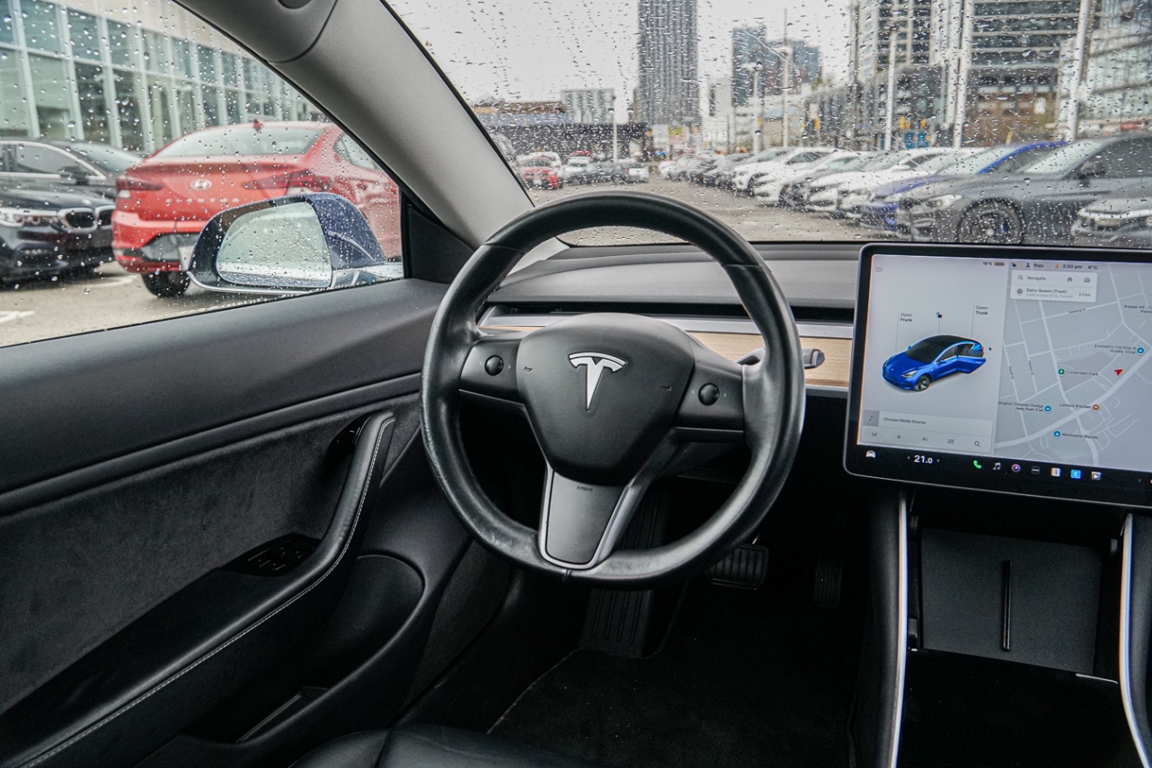 /ontarioqualitymotorsetobicoke/2018-Tesla-Model3-023468061475518498.jpg