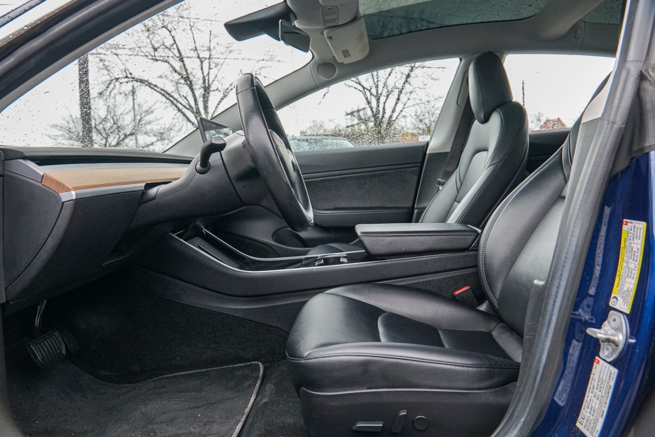 /ontarioqualitymotorsetobicoke/2018-Tesla-Model3-28959223613304497.jpg