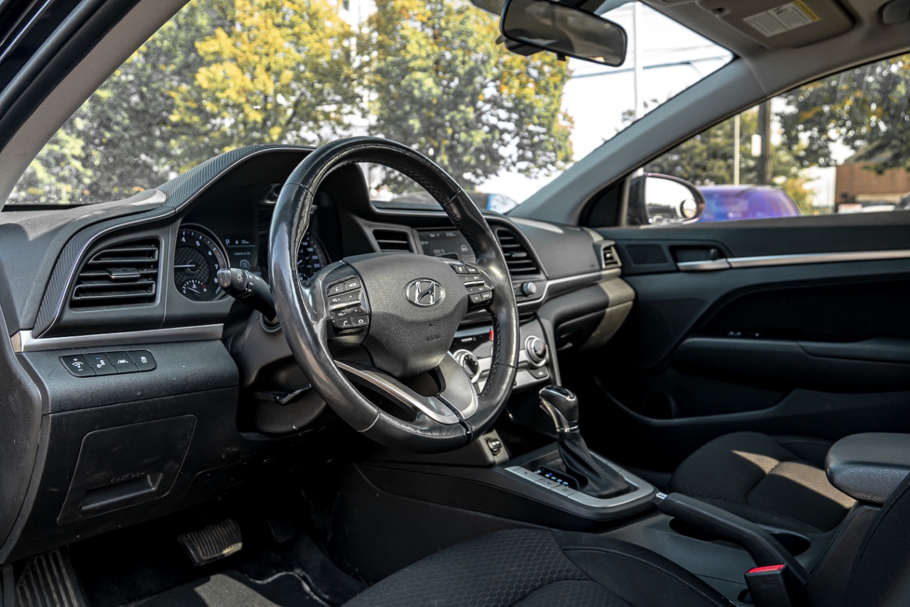 /ontarioqualitymotorsetobicoke/2019-Hyundai-Elantra-6255802148841272.jpg
