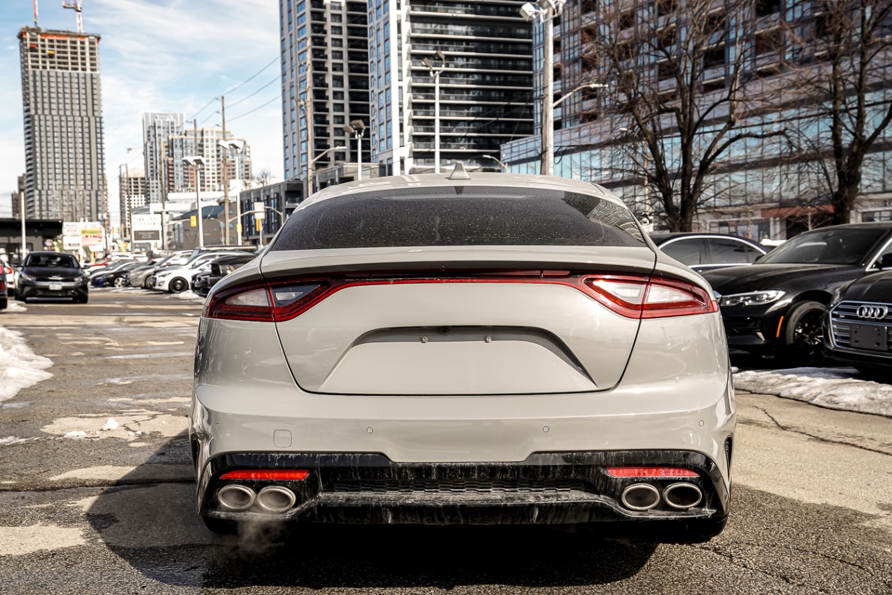 /ontarioqualitymotorsetobicoke/2019-Kia-Stinger-8399623312046609.jpg