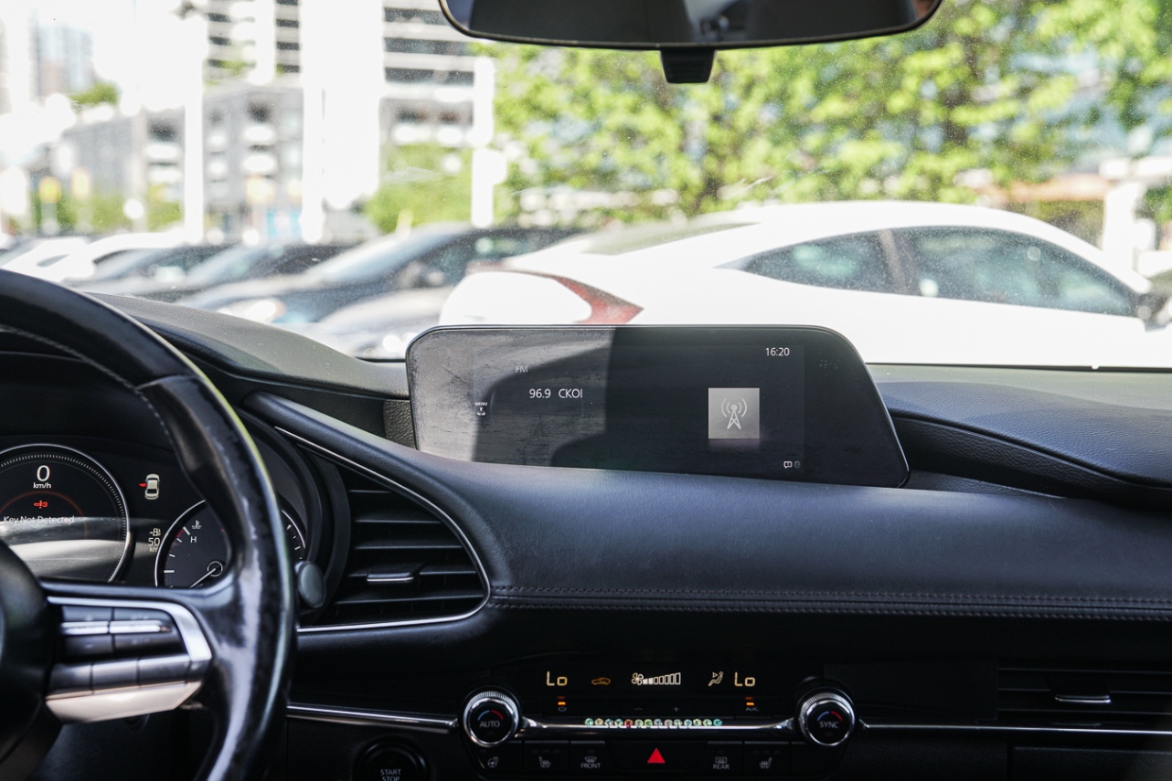 /ontarioqualitymotorsetobicoke/2019-Mazda-Mazda3-29583324686639.jpg