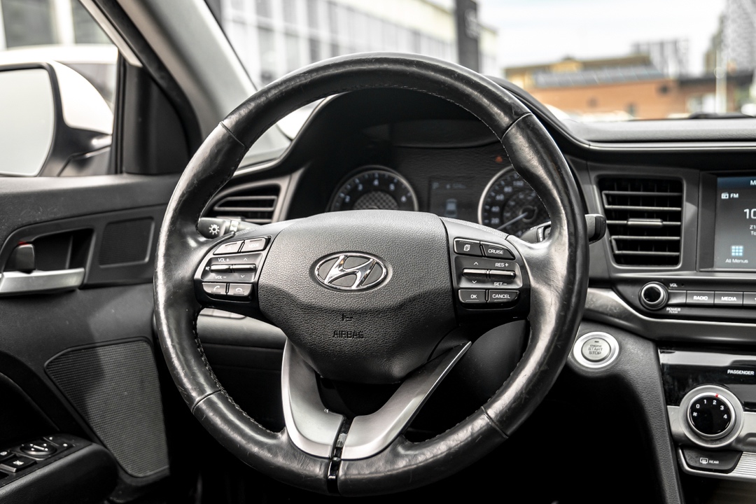 /ontarioqualitymotorsetobicoke/2020-Hyundai-Elantra-052823880370019616.jpg
