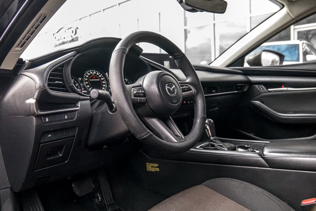 /ontarioqualitymotorsetobicoke/2021-Mazda-Mazda3-24759288309409233.jpg