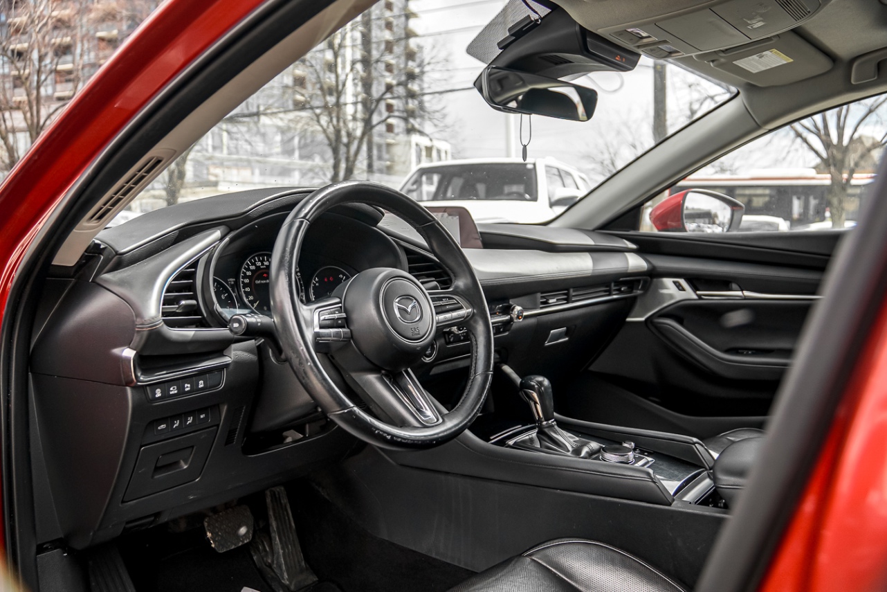 /ontarioqualitymotorsetobicoke/2021-Mazda-Mazda3-36686319685923774.jpg
