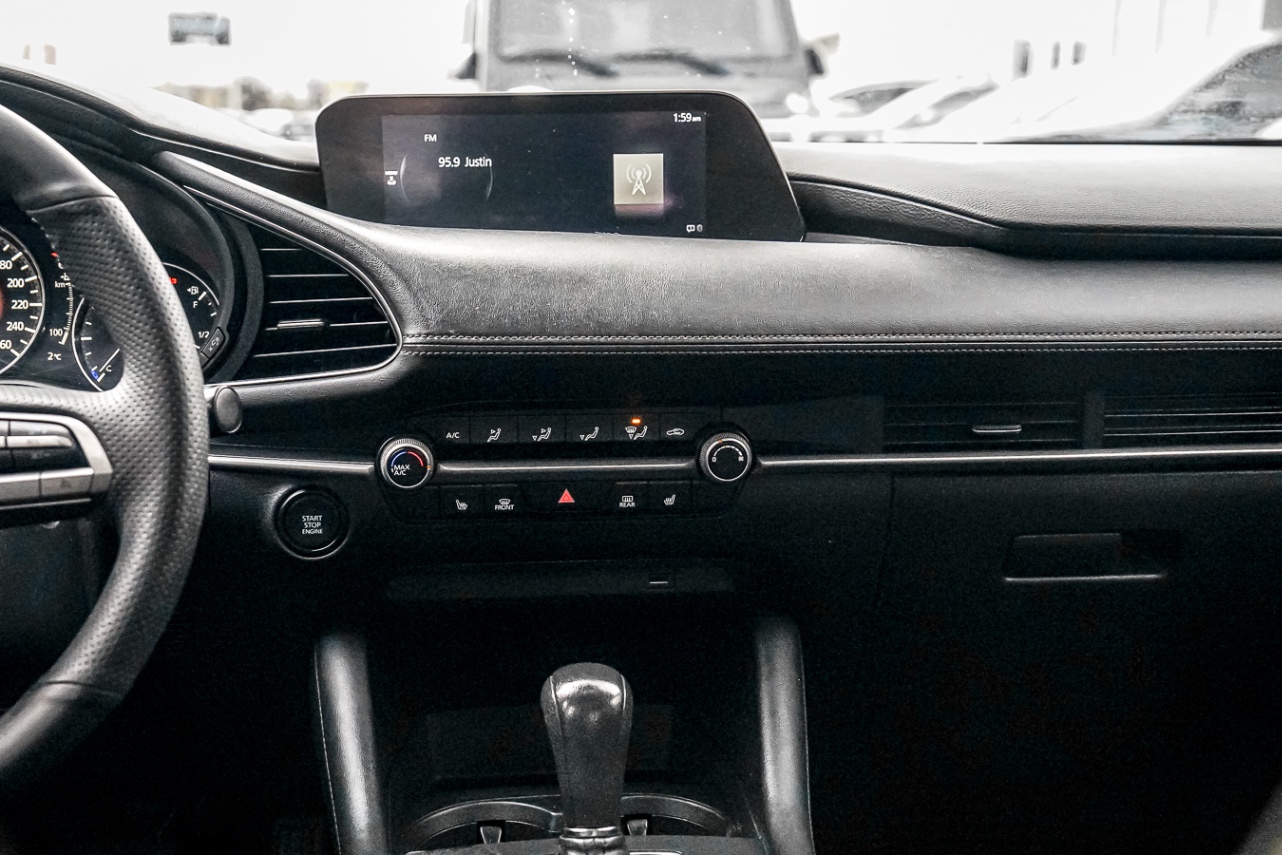 /ontarioqualitymotorsetobicoke/2021-Mazda-Mazda3-38935221949719834.jpg