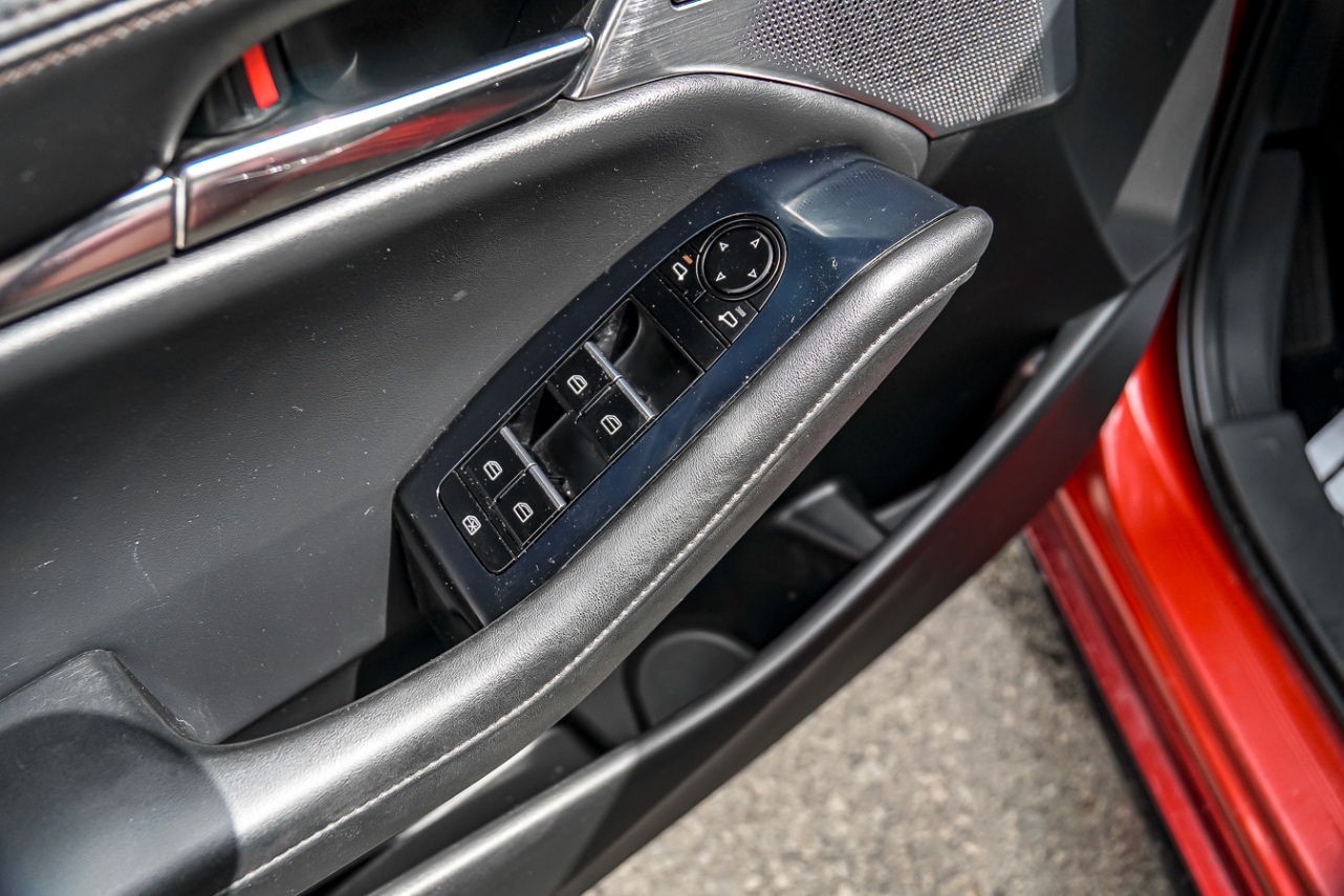 /ontarioqualitymotorsetobicoke/2021-Mazda-Mazda3-6689867548562884.jpg