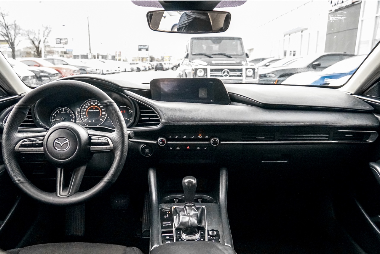 /ontarioqualitymotorsetobicoke/2021-Mazda-Mazda3-8591992483892625.jpg