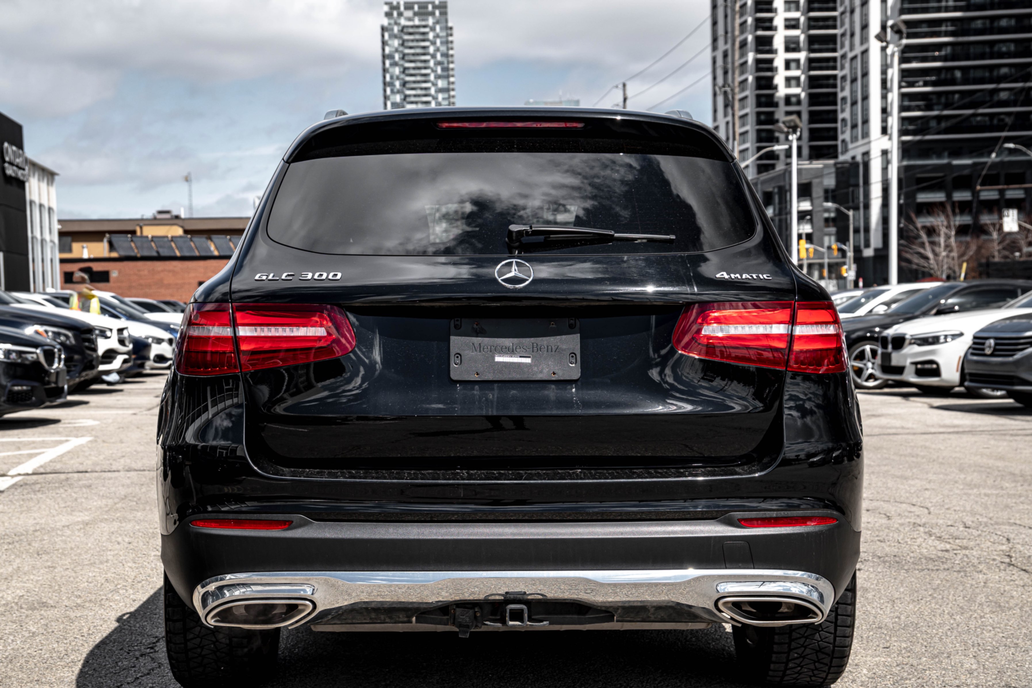 /ontarioqualitymotorsetobicoke/2021-Mercedes-Benz-GLC-class-9908858224556003.jpg