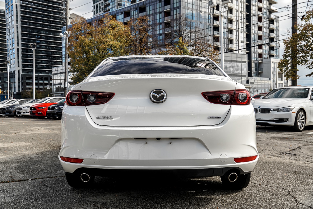/ontarioqualitymotorsetobicoke/2024-Mazda-Mazda3-6960575685163684.jpg