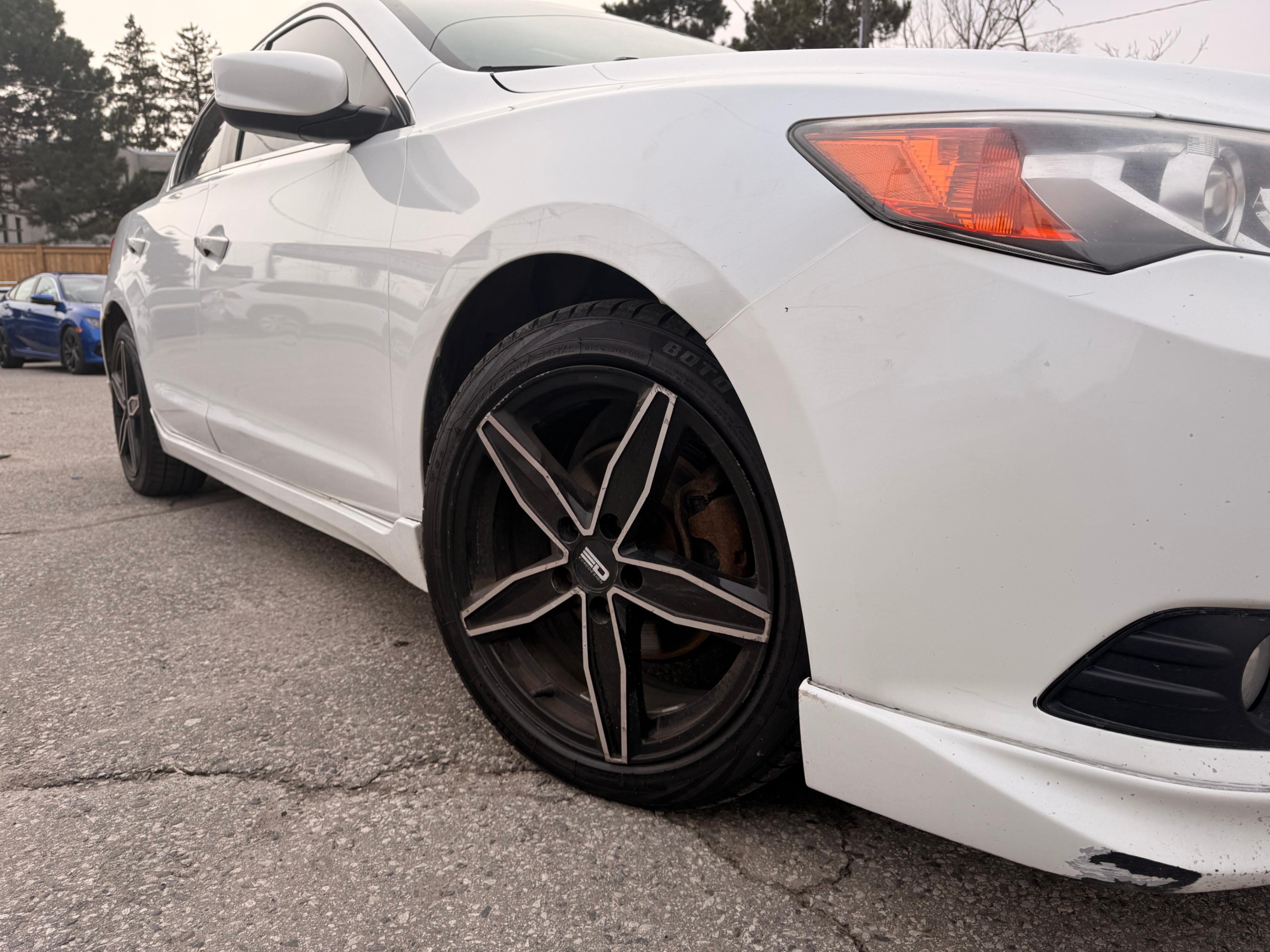 /ontarioqualitymotorsltd/2015-Acura-ILX-557628507405636.jpg