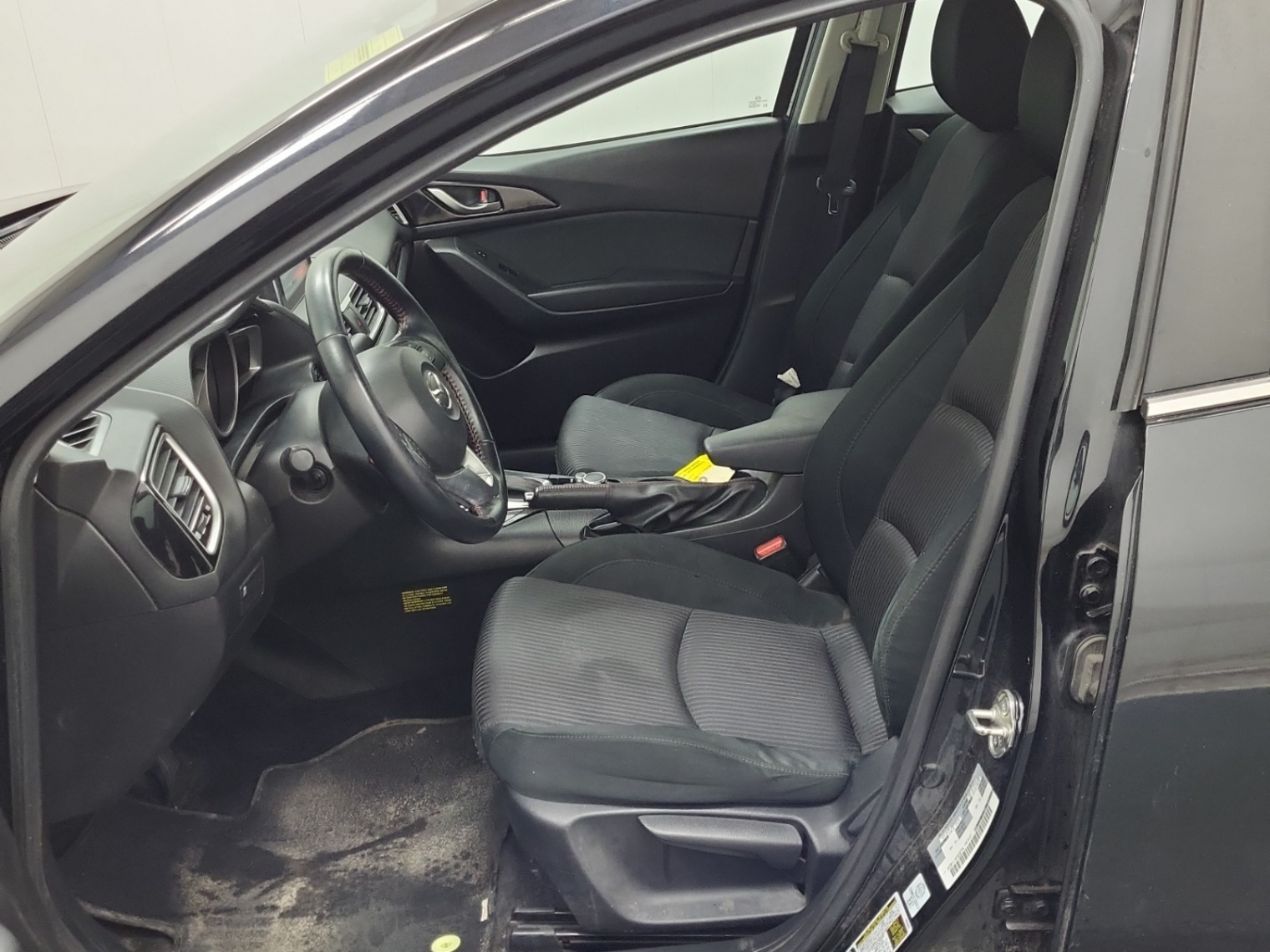 /ontarioqualitymotorsltd/2015-Mazda-Mazda3-8669603347564809.jpg